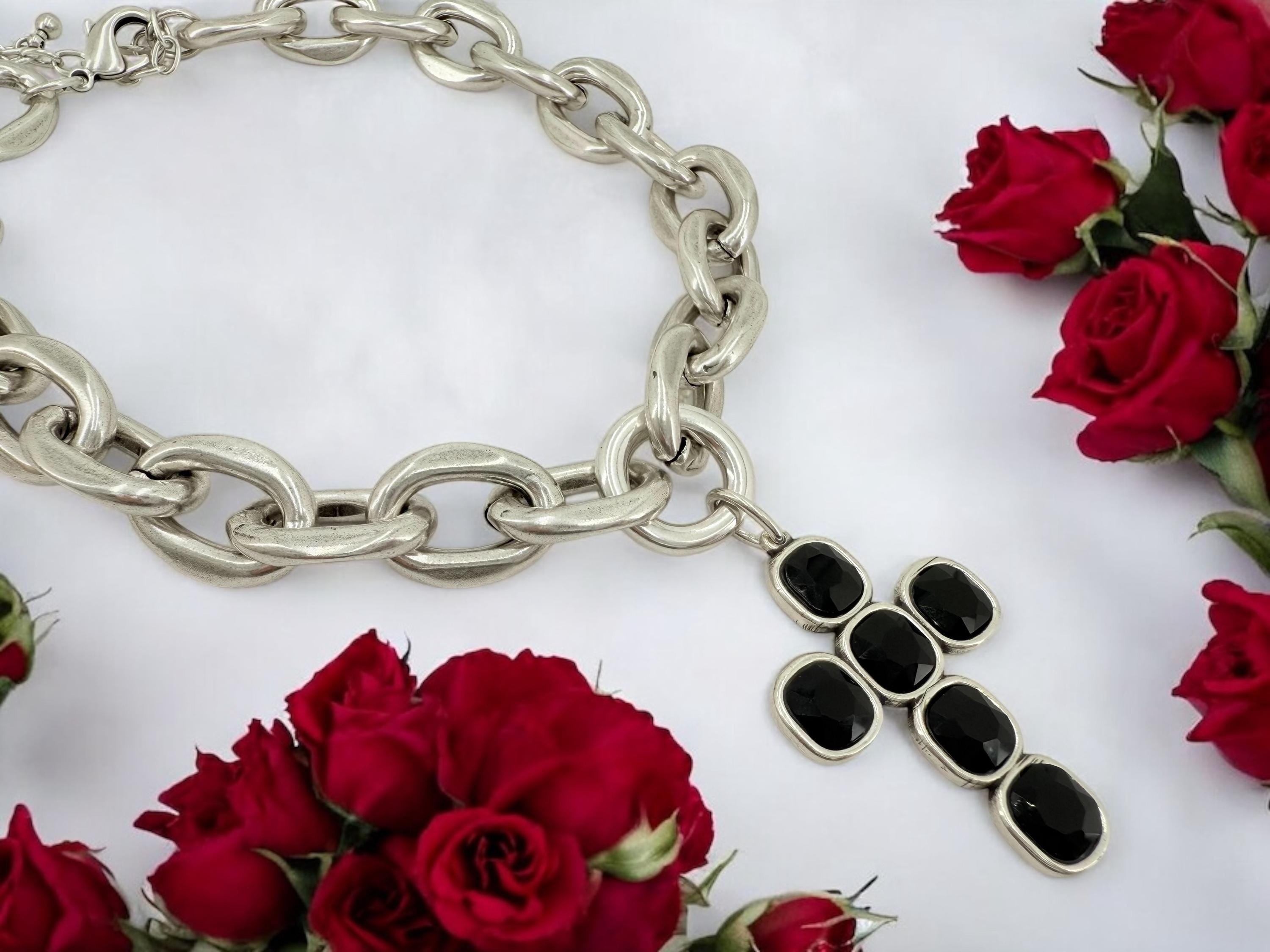 Chunky Chain Necklace with Black Swarovski Crystal cross Pendant –Brutalist Silver Cross Necklace – Handmade Sculptural silver choker