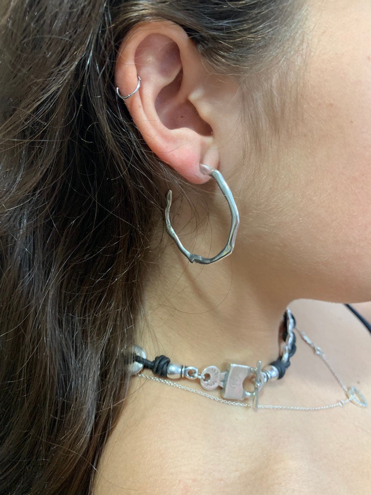big gold hammered hoop earring for women, statement silver hoop earrings, chunky hoop earrings, large hoop earrings, gift for sister,