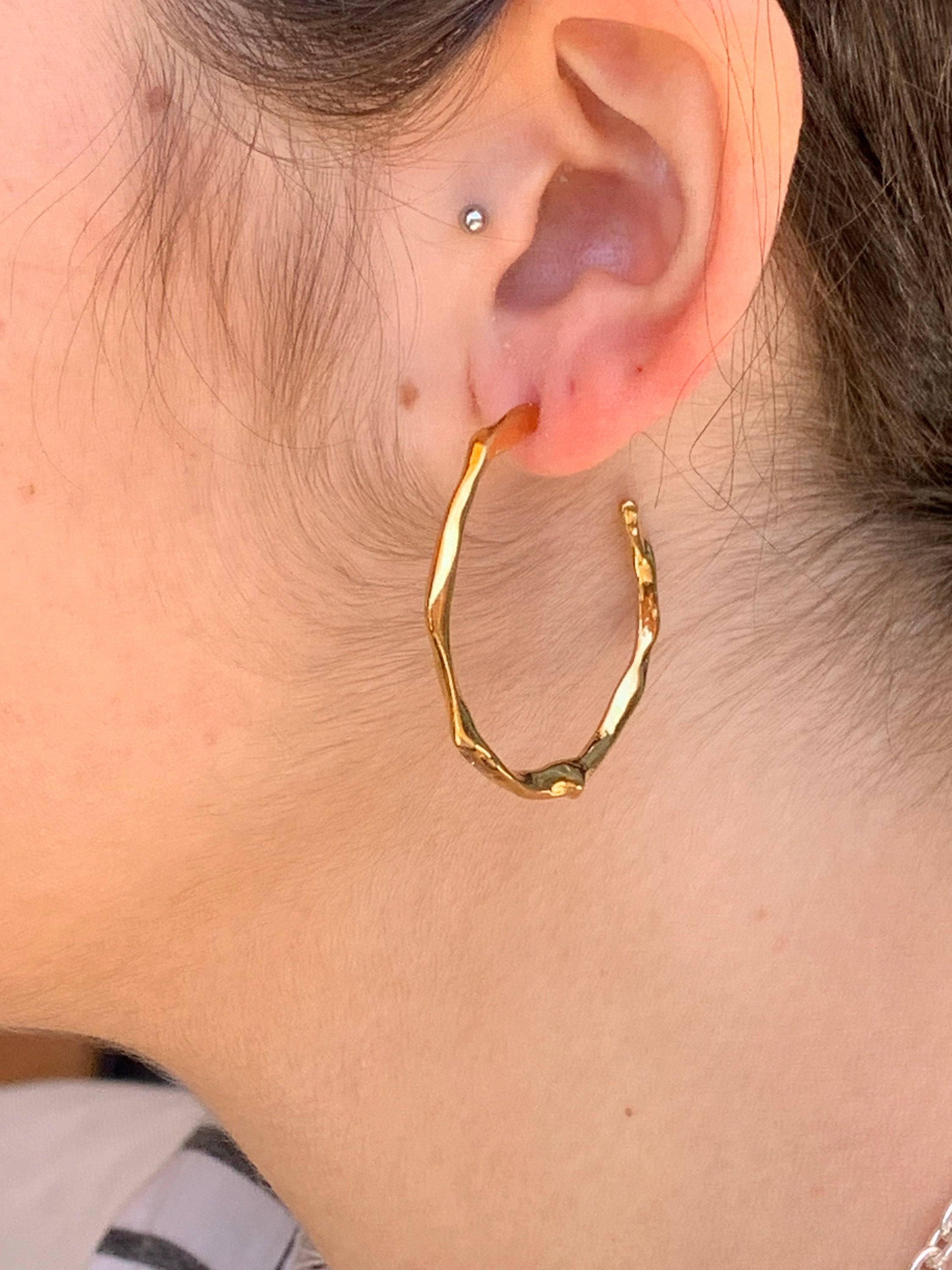 big gold hammered hoop earring for women, statement silver hoop earrings, chunky hoop earrings, large hoop earrings, gift for sister,