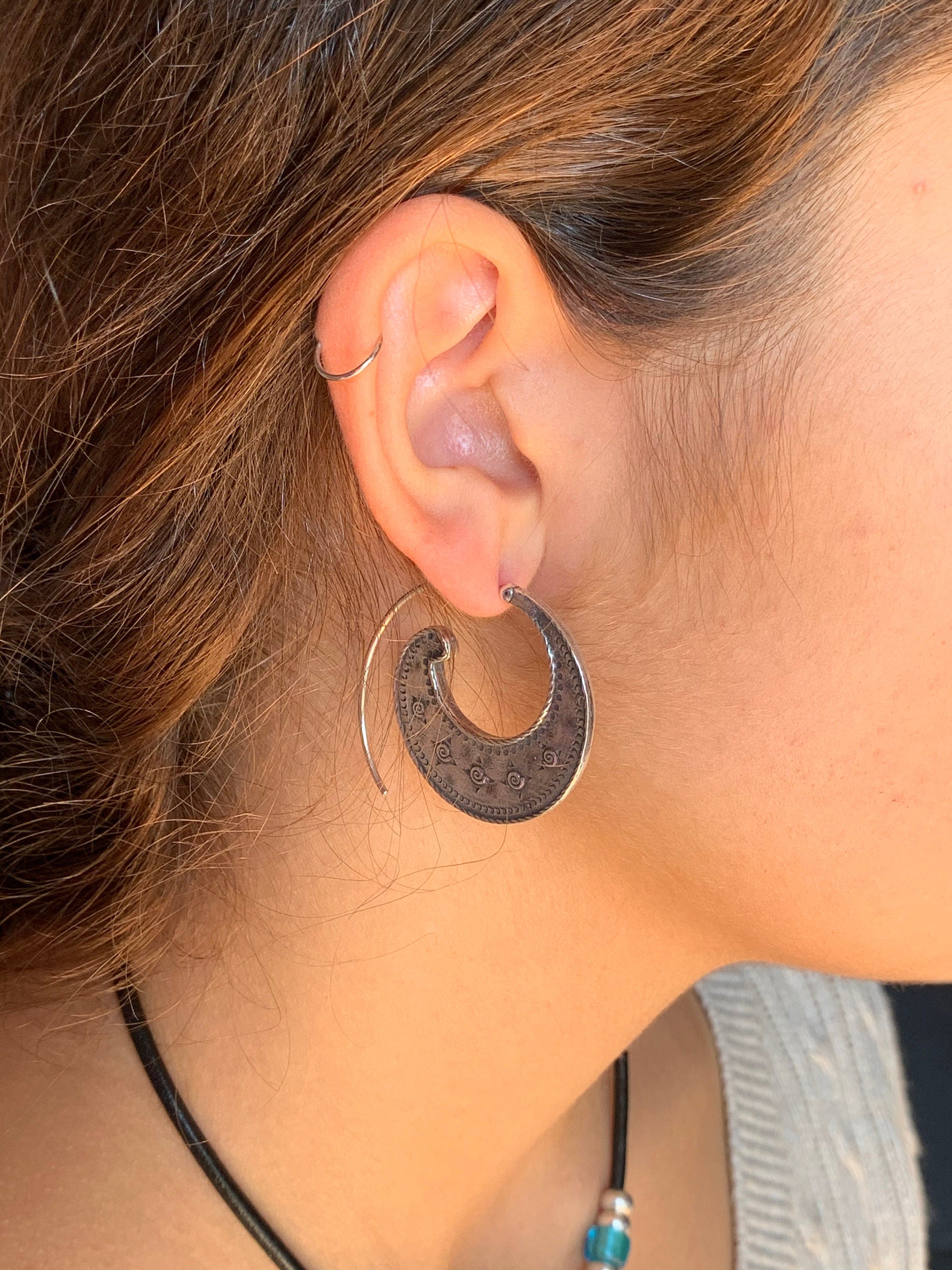 spiral silver silver tribal bohemian style carved earrings in the shape of mandala, original design ethnic silver earrings, gift for friend