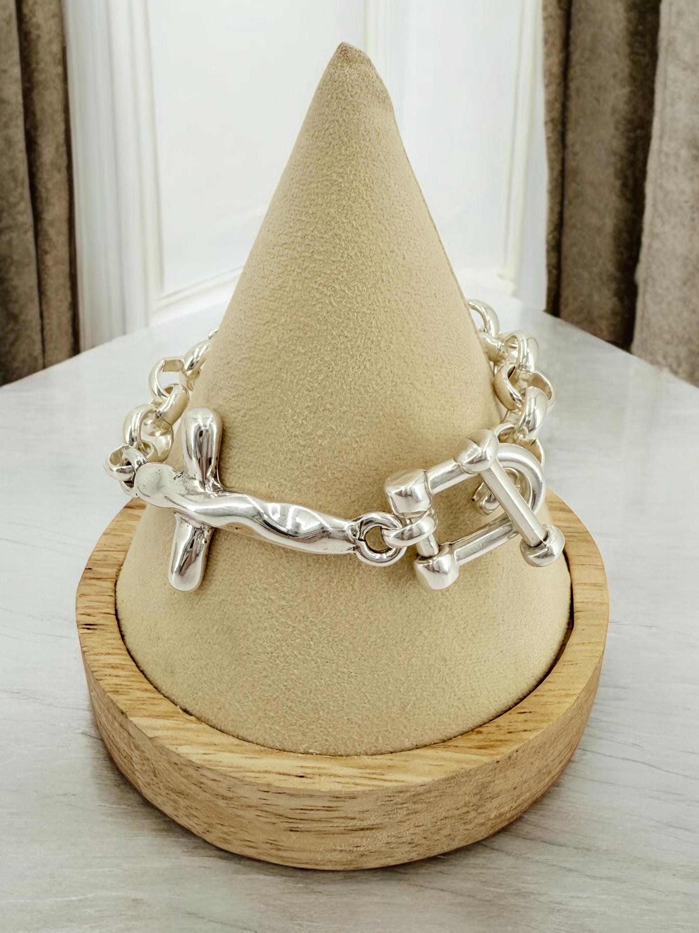 Chunky Silver chain bracelet with cross, bold link rolo bracelet, heavyweight toggle bracelet, bold bracelet, uno de 50 style, women gift