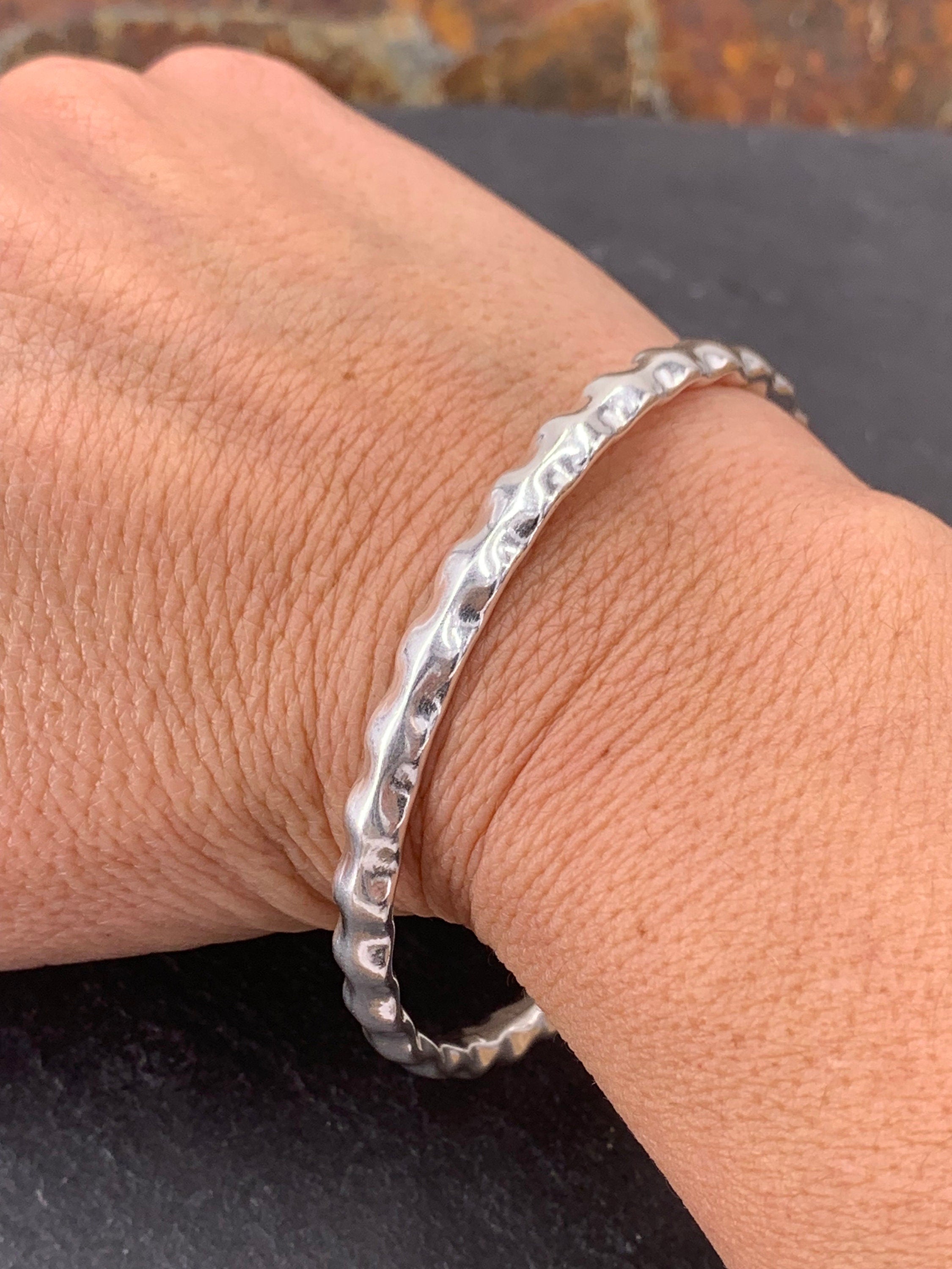 Set of 4 bangle bracelets. Silver bangle bracelet, rigid silver bracelet, hammered bracelet, engraved bangle, gift for women, cuff bracelet