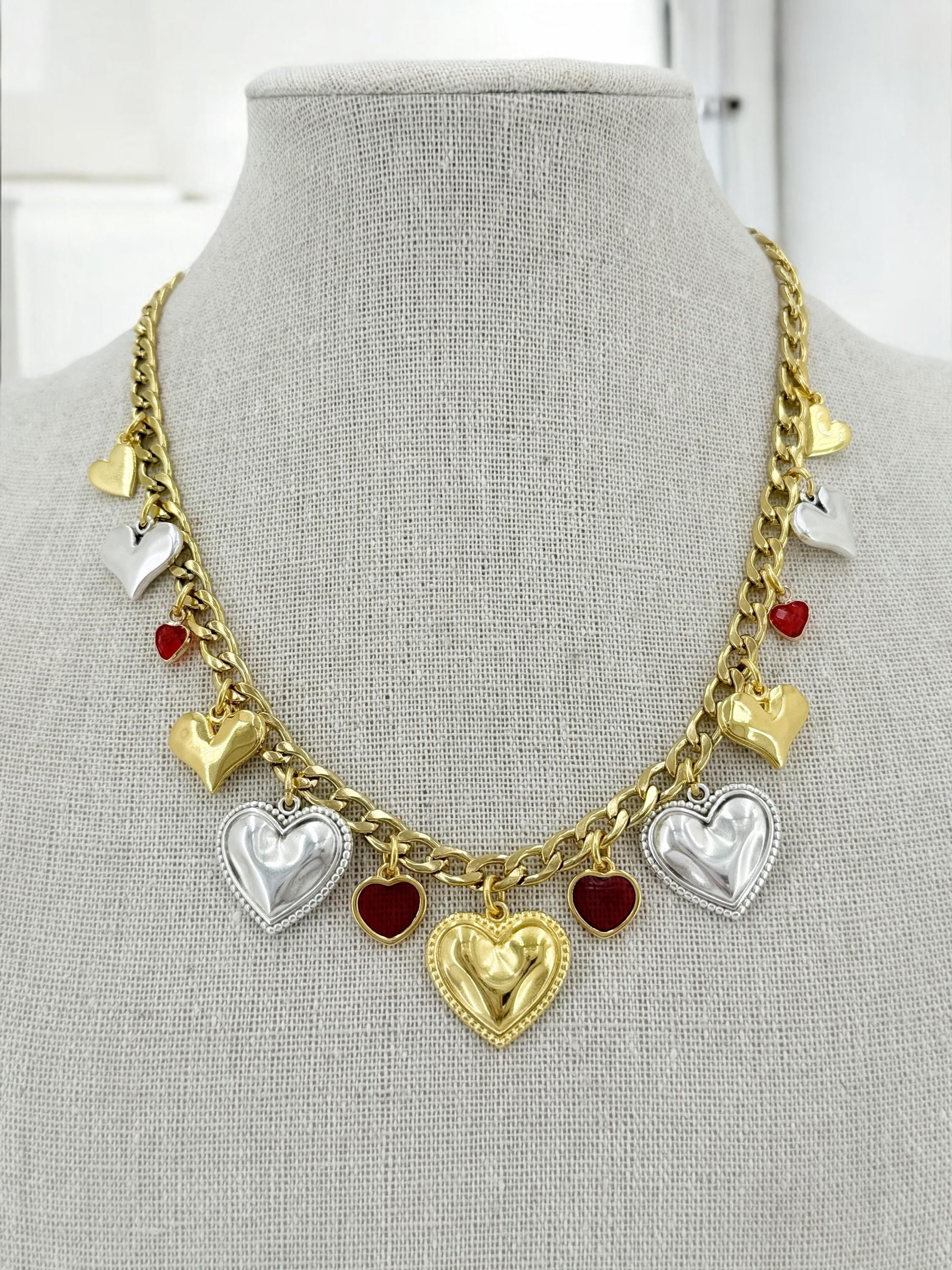 Colorful Heart Charms Necklace – Romantic Boho Style – Adjustable Statement Jewelry for Women – Bold & Playful Gift Idea