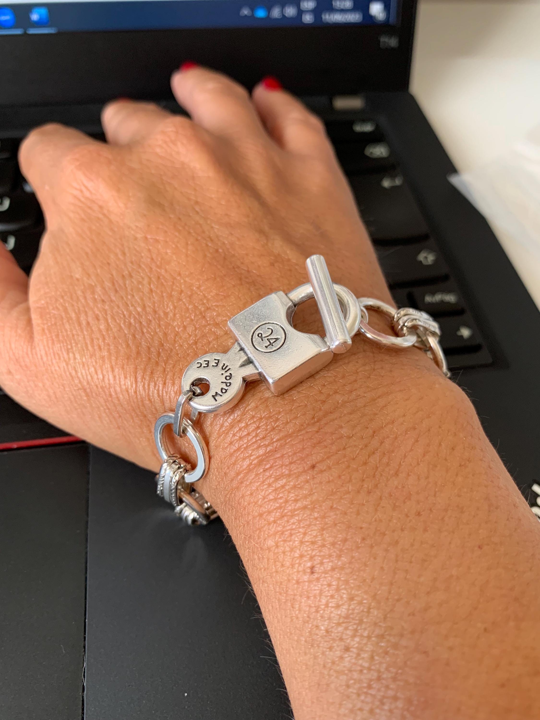 Padlock silver bracelet with steel chain, curb chain bracelet, chunky padlock bracelet, uno de 50 style, bracelet for her, Christmas gift