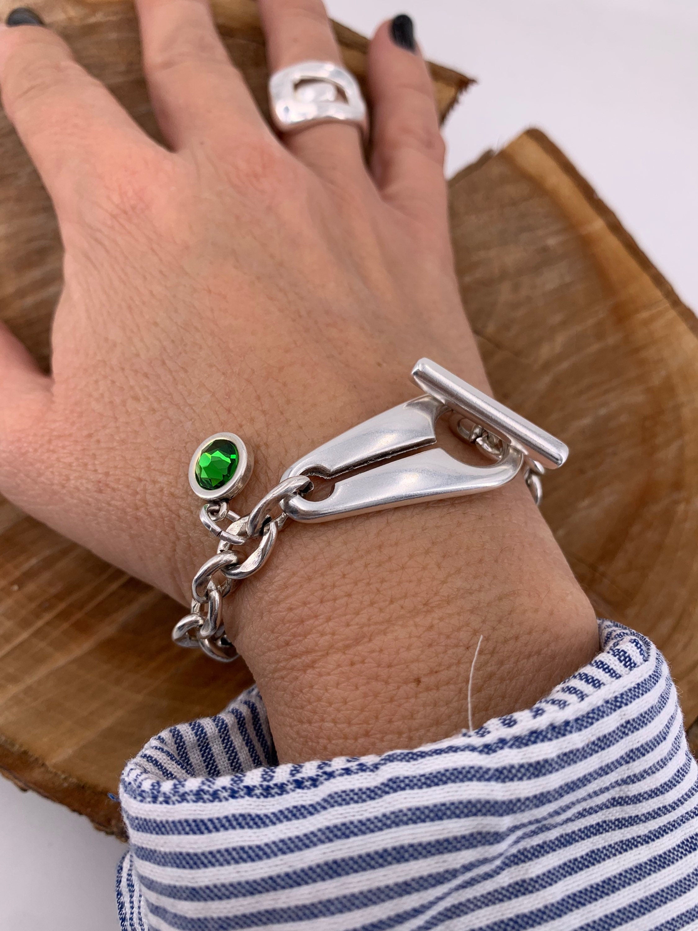 Chunky Silver Chain Bracelet – Large Steel Links – Swarovski Charm – Modern Toggle Clasp – Custom Fit Jewelry, uno de 59 Style