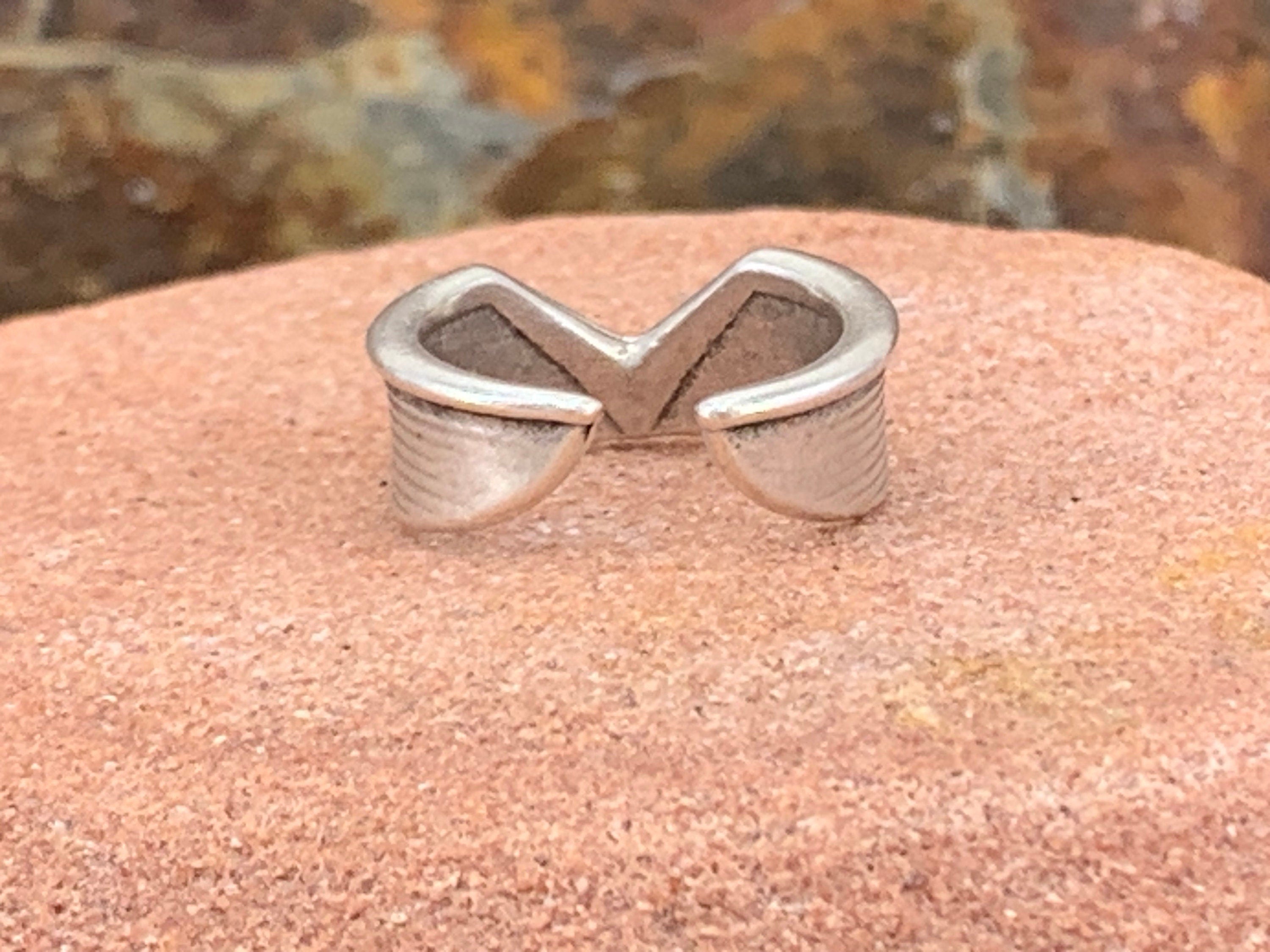 Silver unisex rock-style chunky ring ideal for gift, wide engraved open band silver ring, Statement ring, gift for men and women