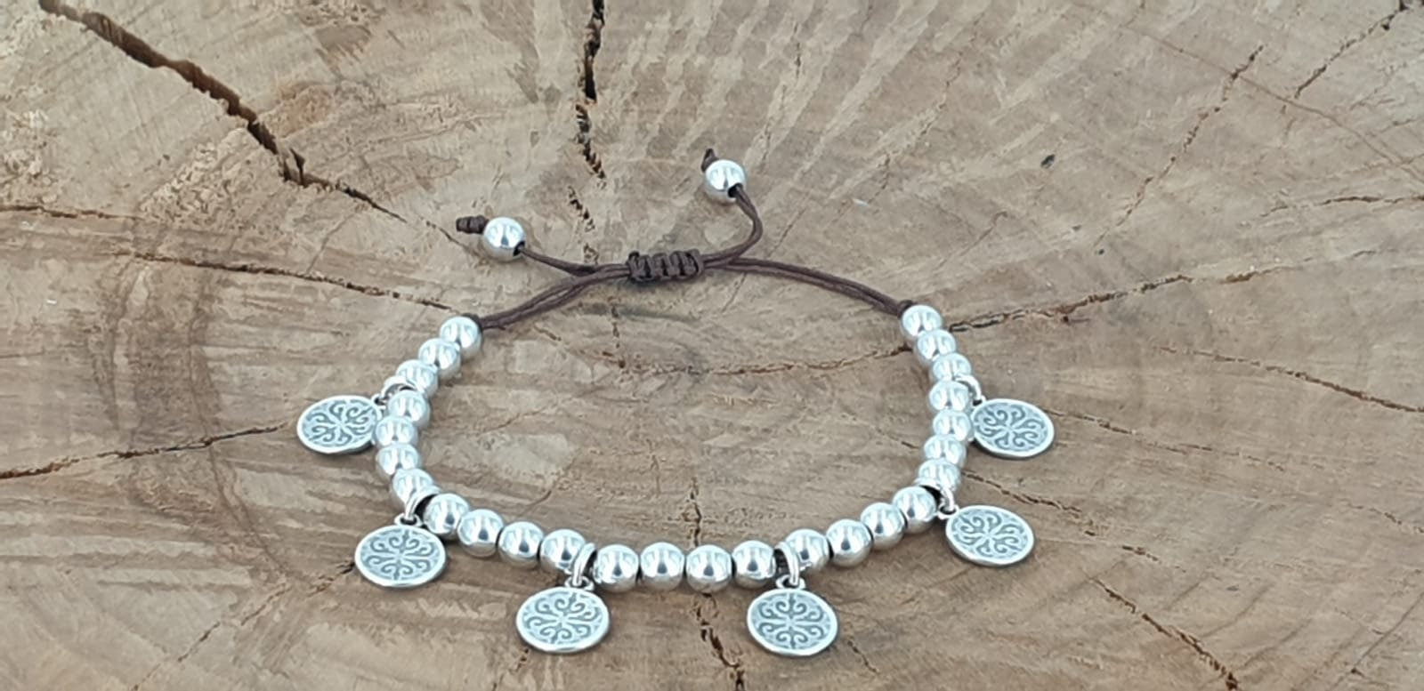 Silver beads and charms bracelet, adjustable dangle disc bracelet, silver bracelet, bohemian bracelet, tribal bracelet, uno de 50 style,