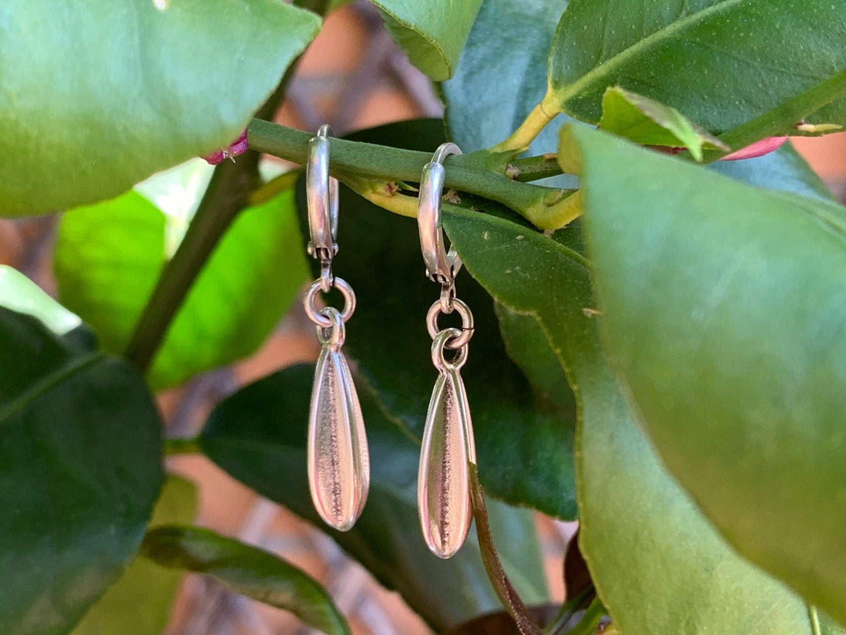 Handmade Silver Teardrop Earrings – Textured Metal Statement Studs with Organic Elegance, Matte Silver Studs with Nature-Inspired Texture