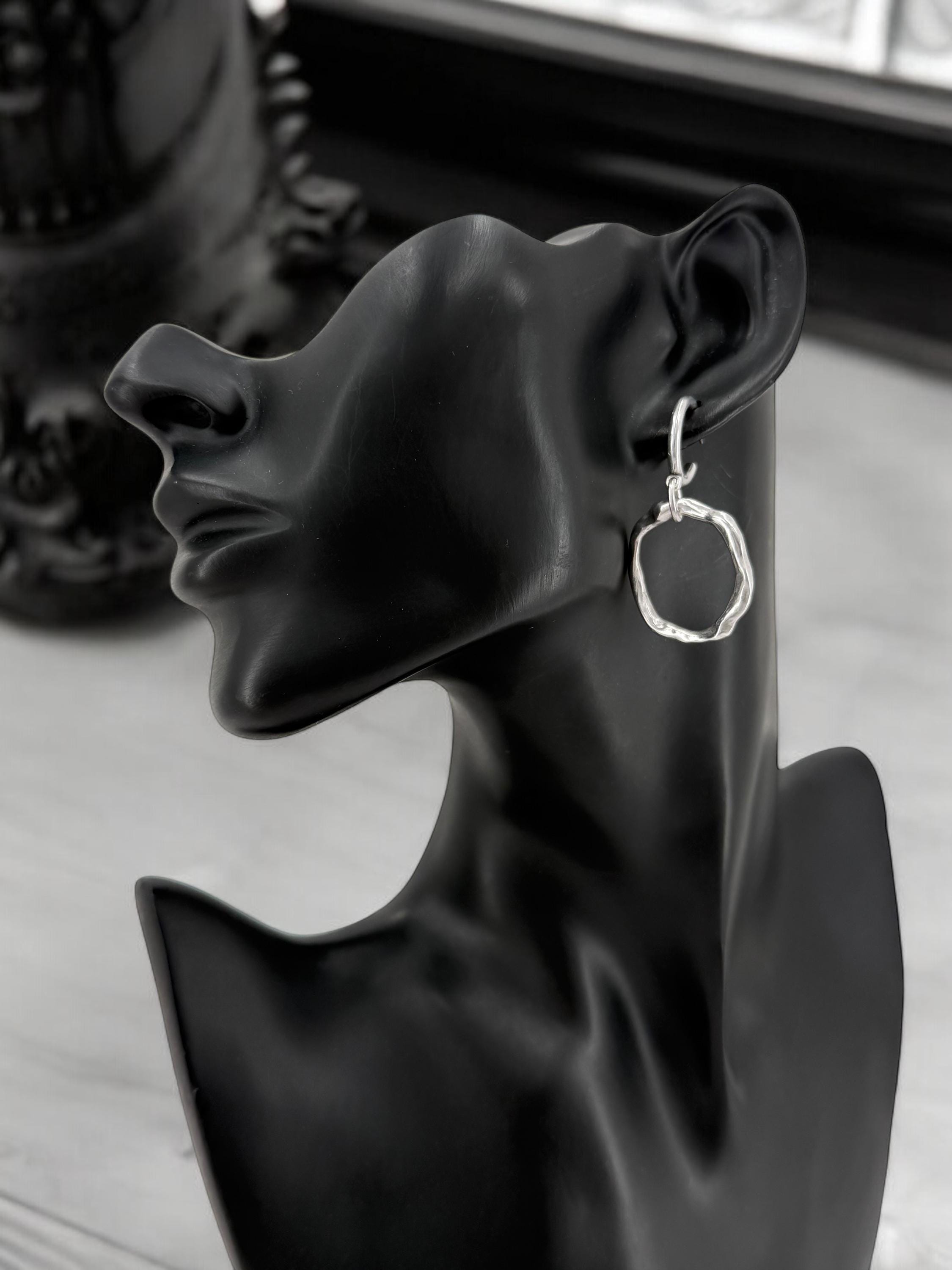 Dangling circle hoop earrings, chunky Silver pendant hoop, long disc pendant hoops, rokc style earrings, uno de 50 style, gift for women