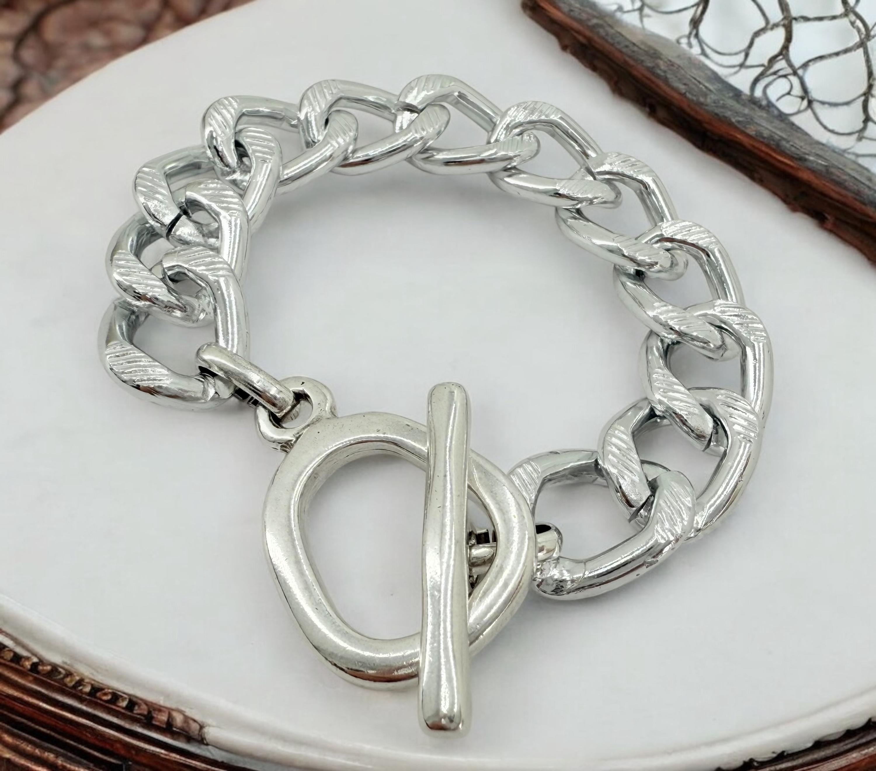Toggle chunky chain silver bracelet, voluminous bracelet, bold chain bracelet, silver toggle bracelet, gift for sister, uno de 50 style
