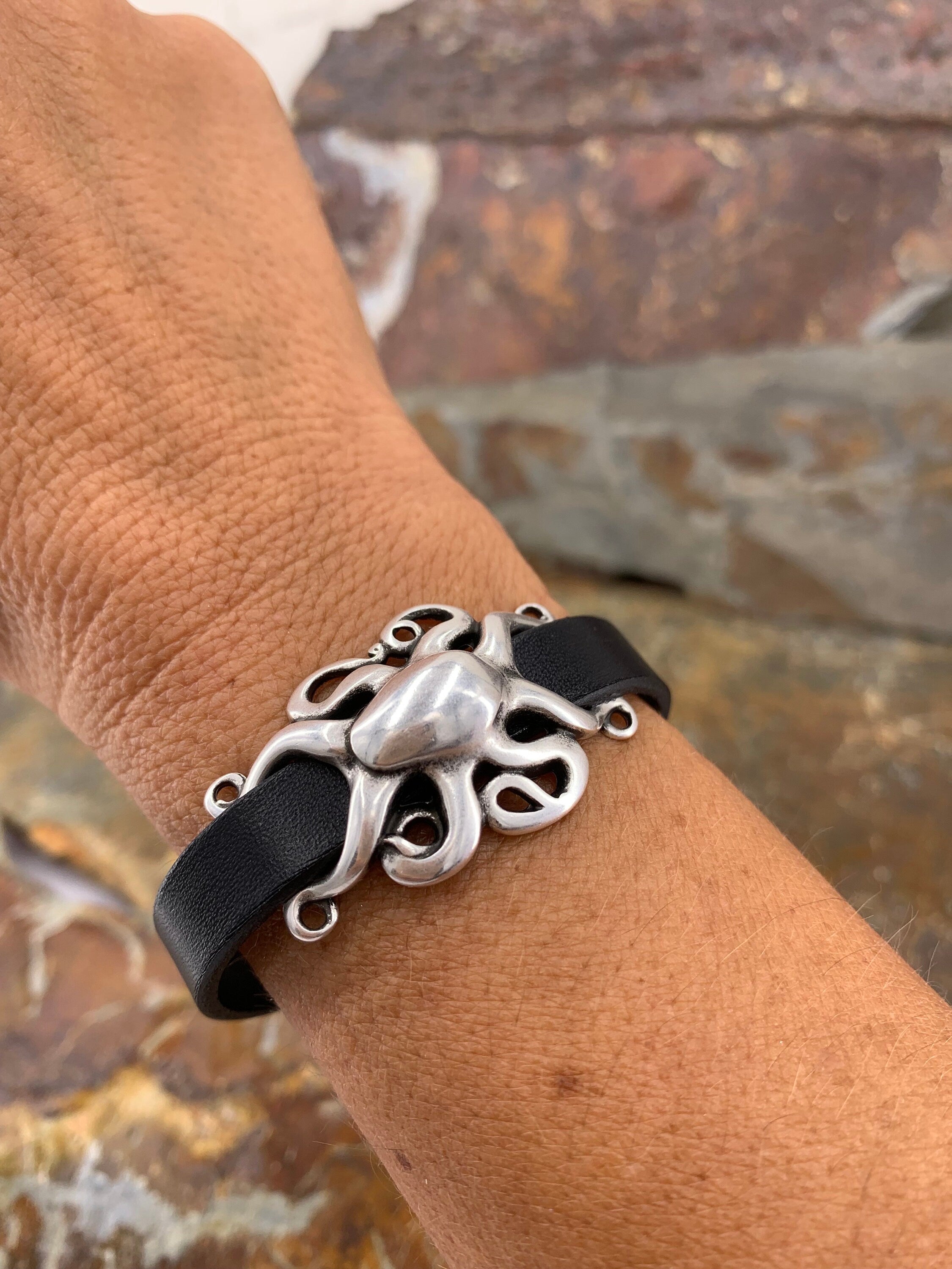 octopus unisex flat leather and silver bracelet with magnetic clasp ideal for birthday present for men and women, stylish leather bracelet