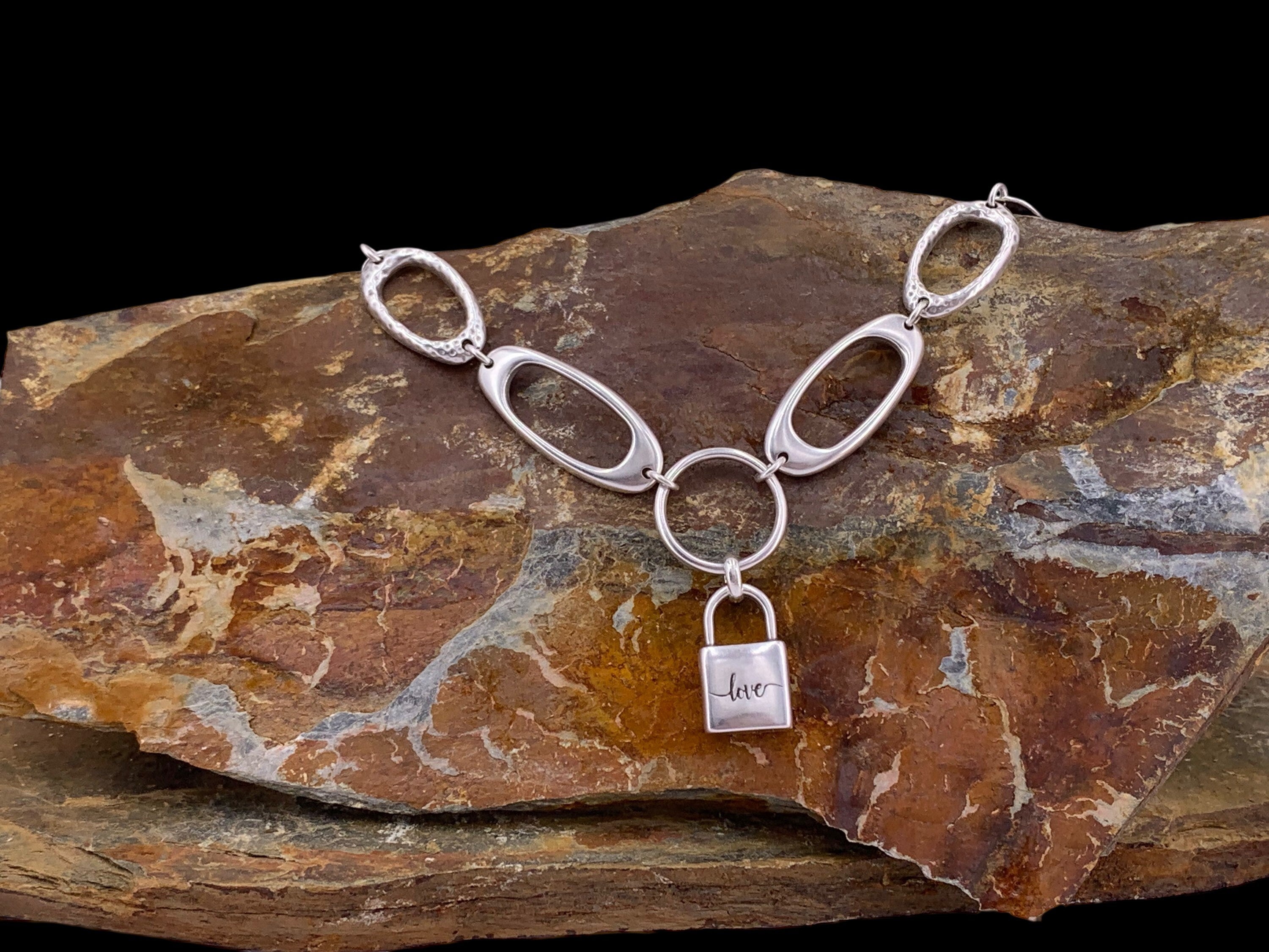 Chunky Silver Necklace, Bold Chain choker, Statement Necklace, Padlock Pendant choker, Statement Necklace, Curb Necklace, chunky choker