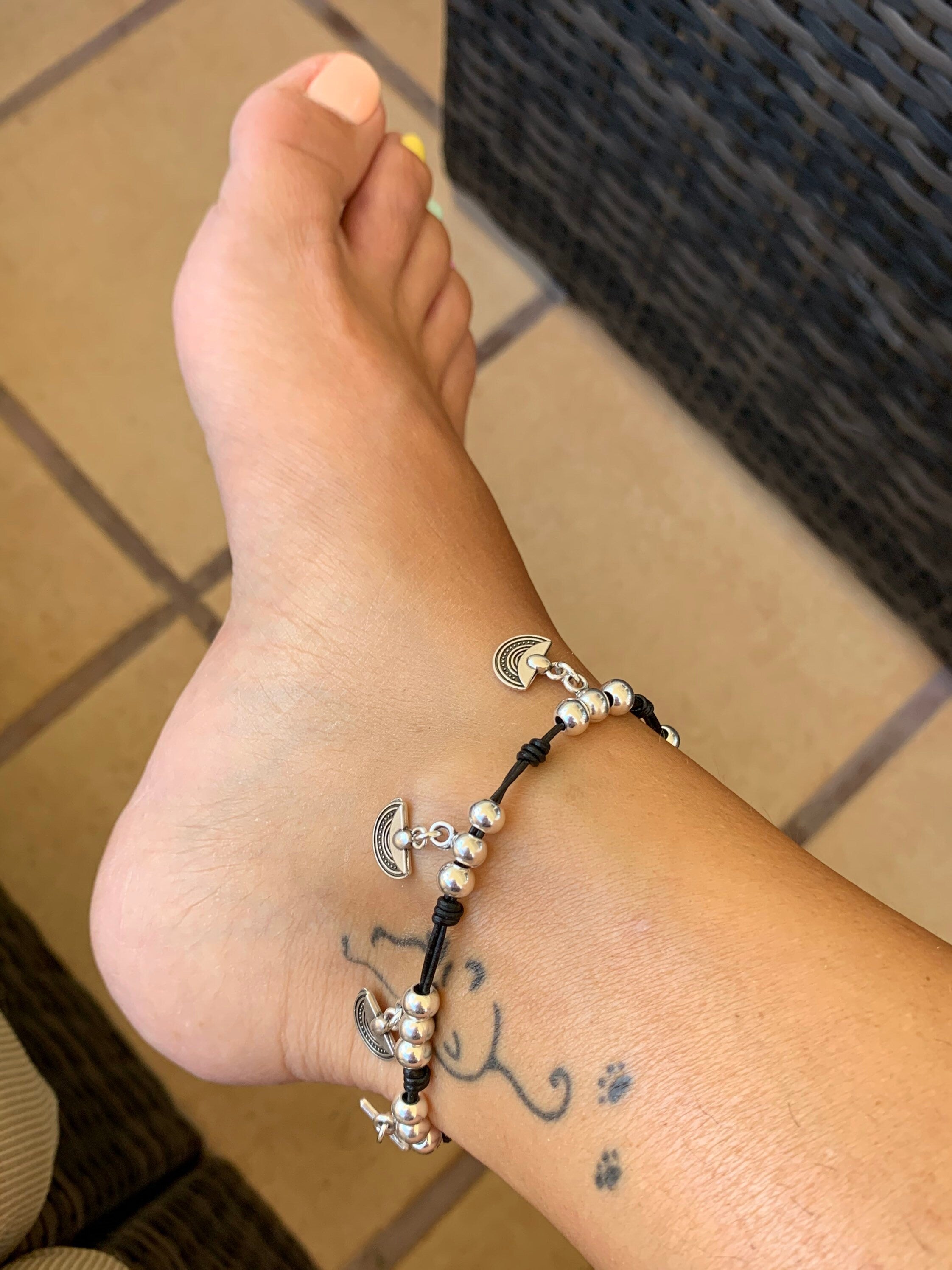 Leather ankle bracelet, bohemian anklet, summer anklet, charms anklet, bohemian anklet, tribal anklet, silver beaded anklet, gift for her