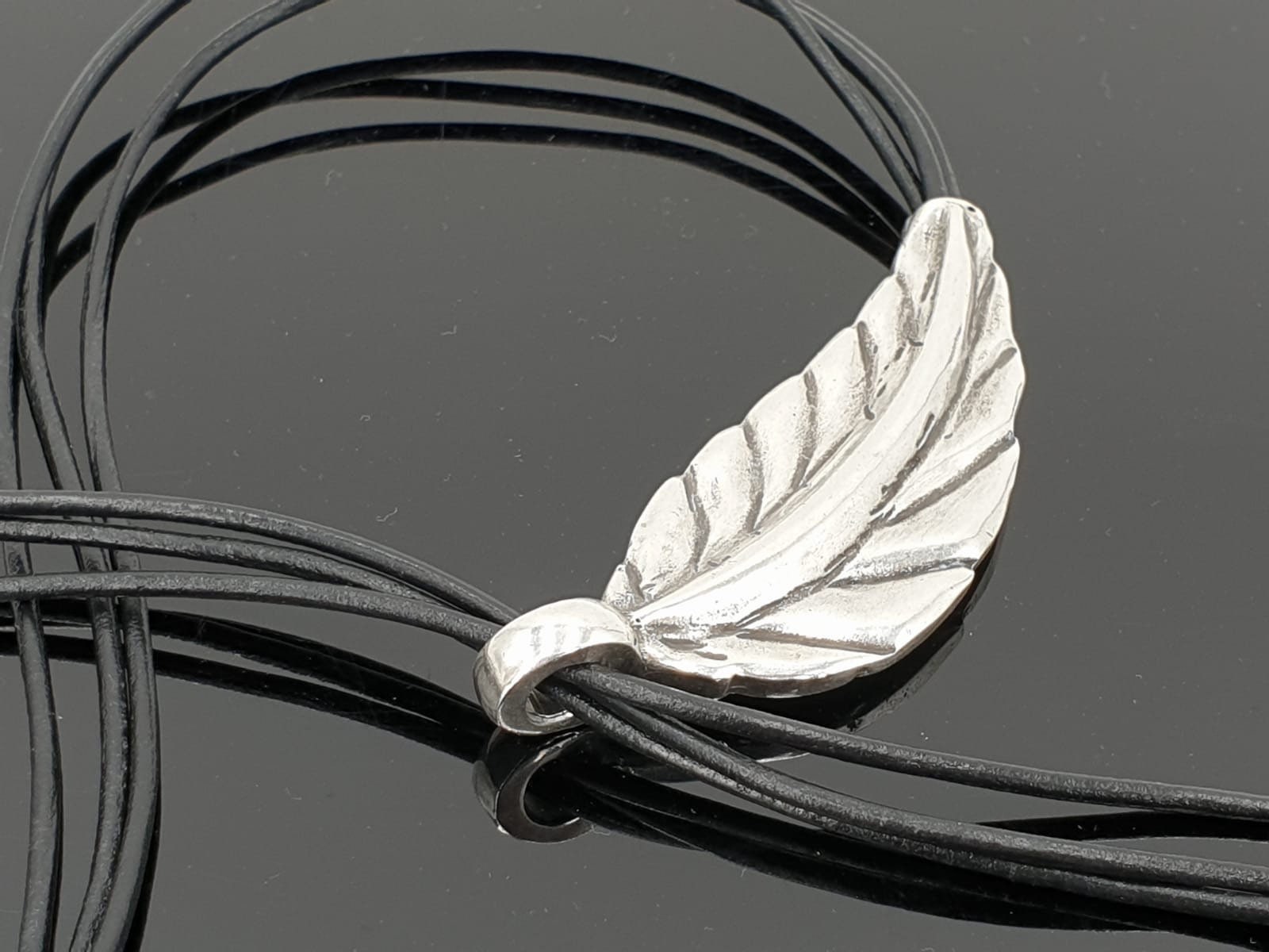 Boho Leather long Y Necklace, Tie Necklace with Silver Feather conector and beads Pendants , Tribal Statement Jewelry.