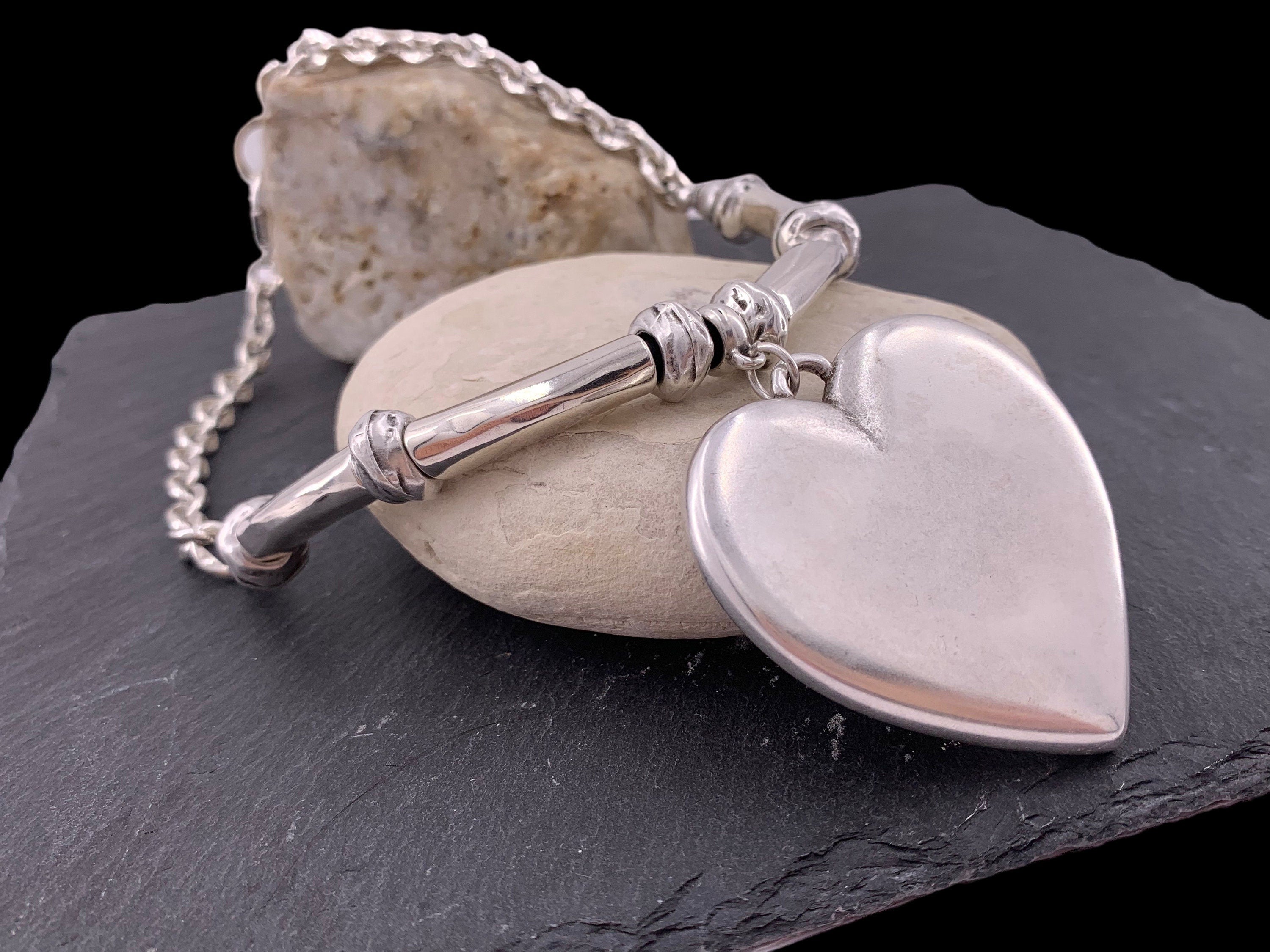 big heart pendant silver chunky chain necklace, Statement necklace, silver heavyweight necklace, gift for empowered women, uno de 50 style