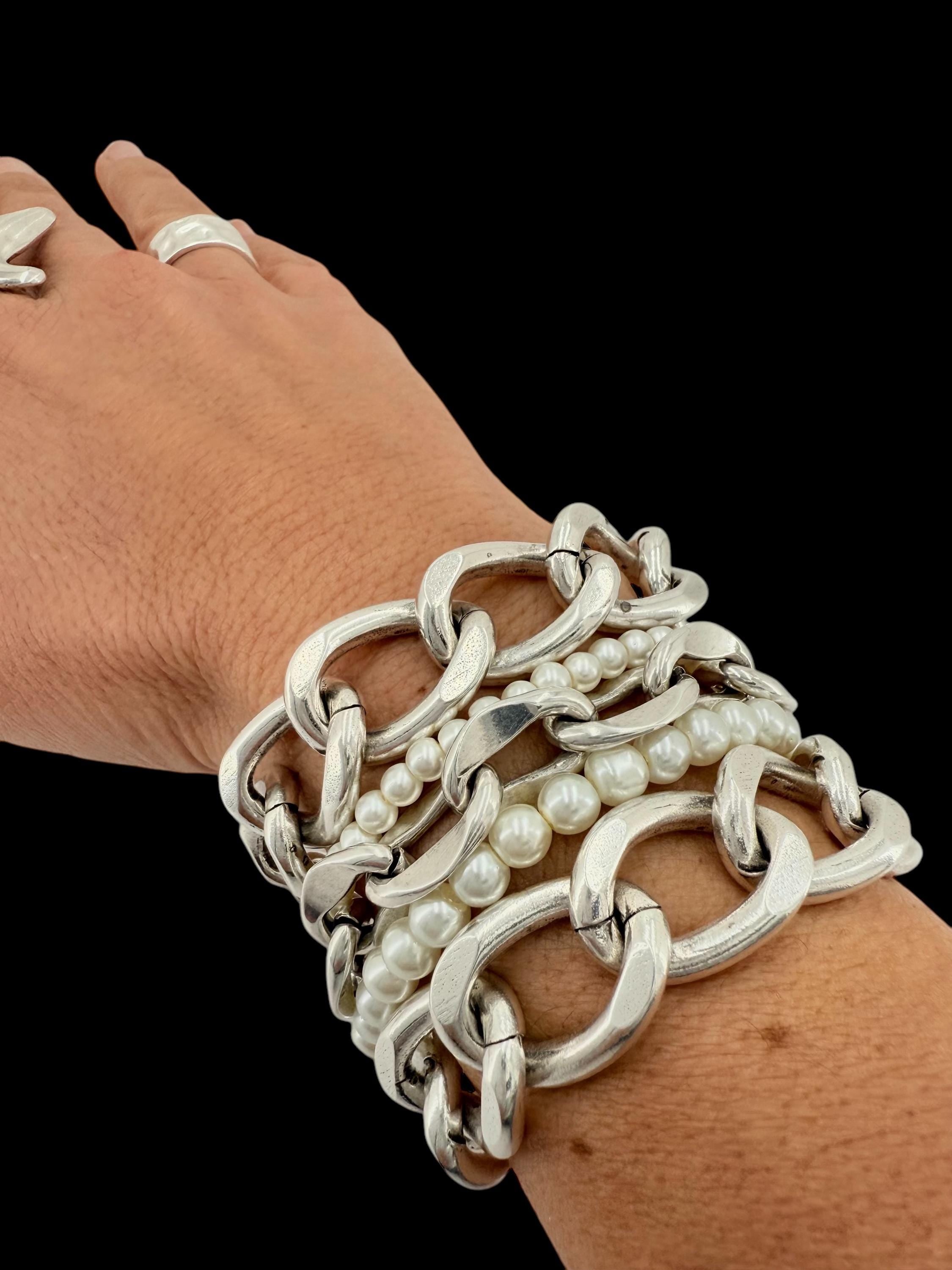 Multi standard Chunky Silver chain and pearls bracelet, vintage big link bracelet, very heavyweight bracelet, thick bracelet, pearl bracelet