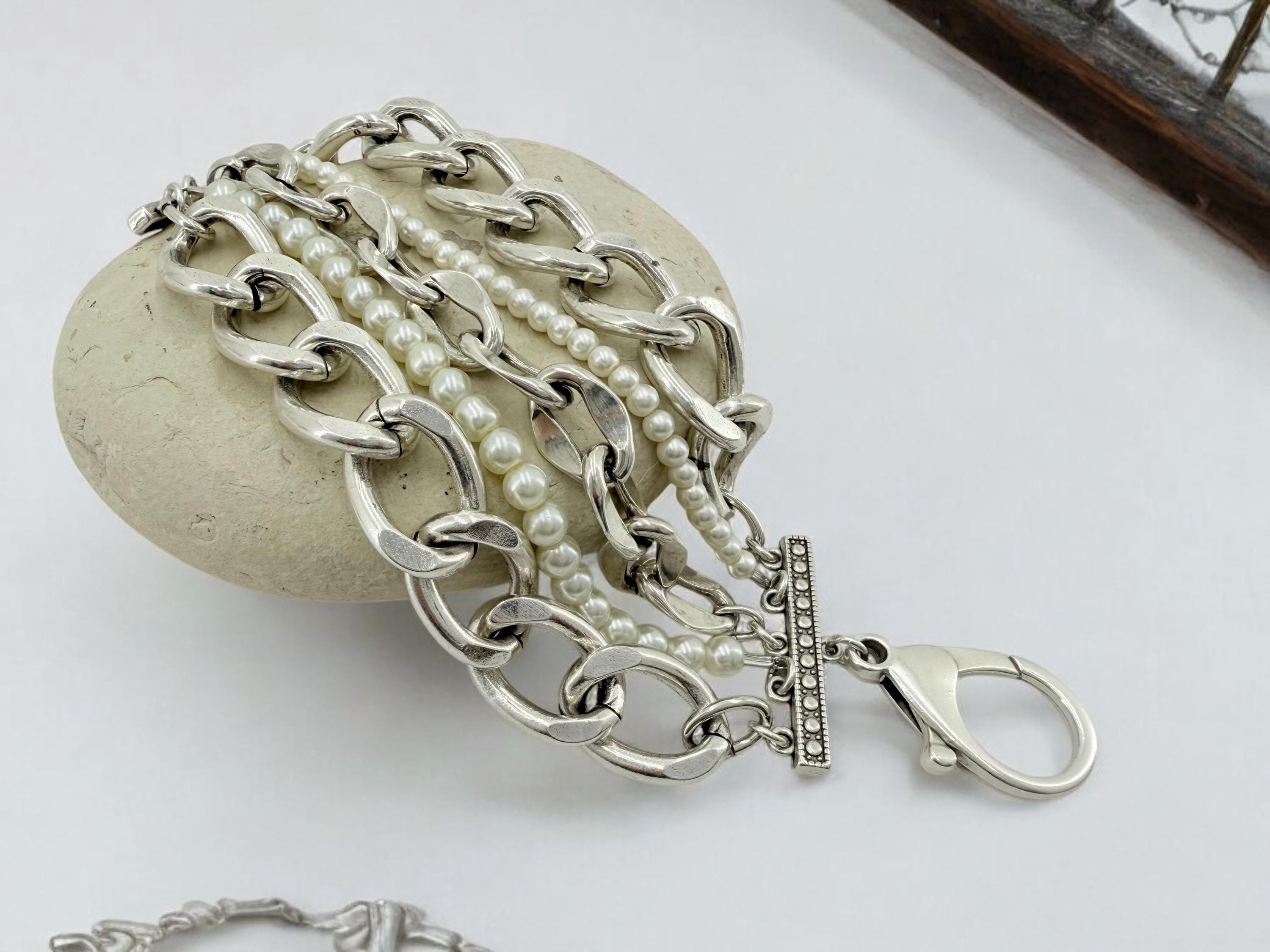 Multi standard Chunky Silver chain and pearls bracelet, vintage big link bracelet, very heavyweight bracelet, thick bracelet, pearl bracelet