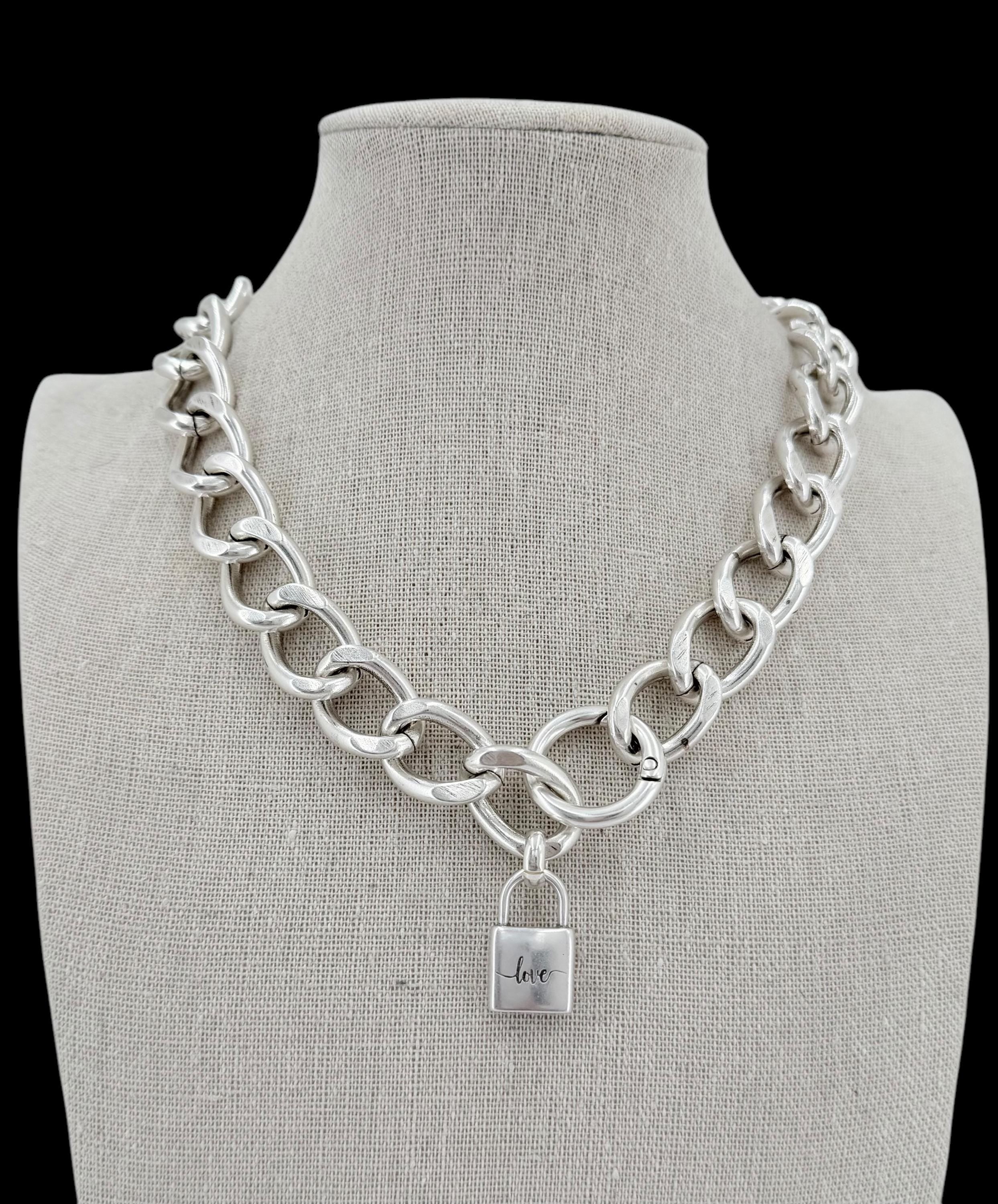Chunky Chain Necklace with Padlock Pendant – Heavyweight Adjustable Statement Jewelry – Handmade in Zamak with 10-Micron Silver Plating –