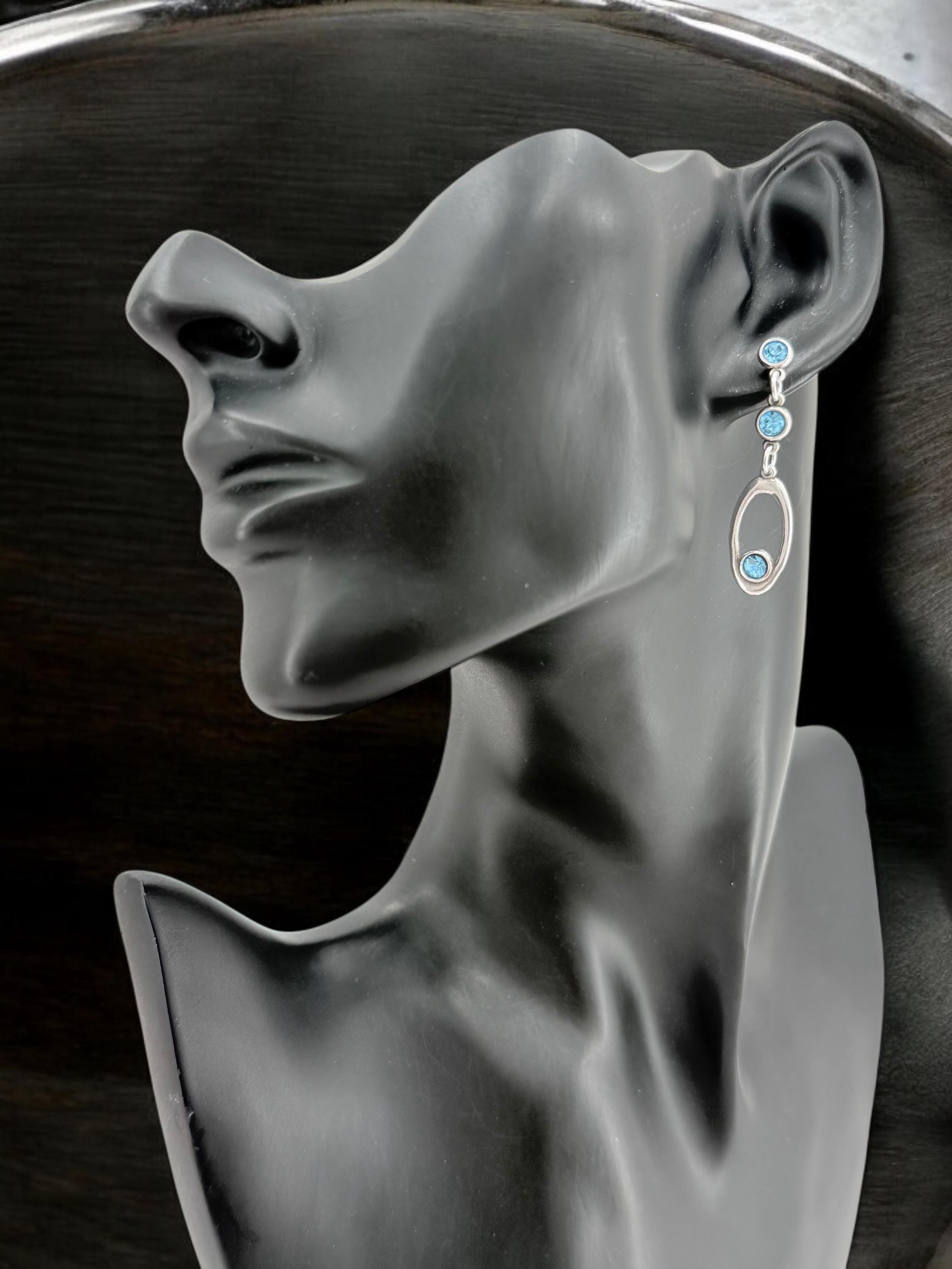 Dainty Swarovski crystal dangling silver earrings, elegant earrings for wedding, delicate crystal dropped earrings, uno de 50 style, gift