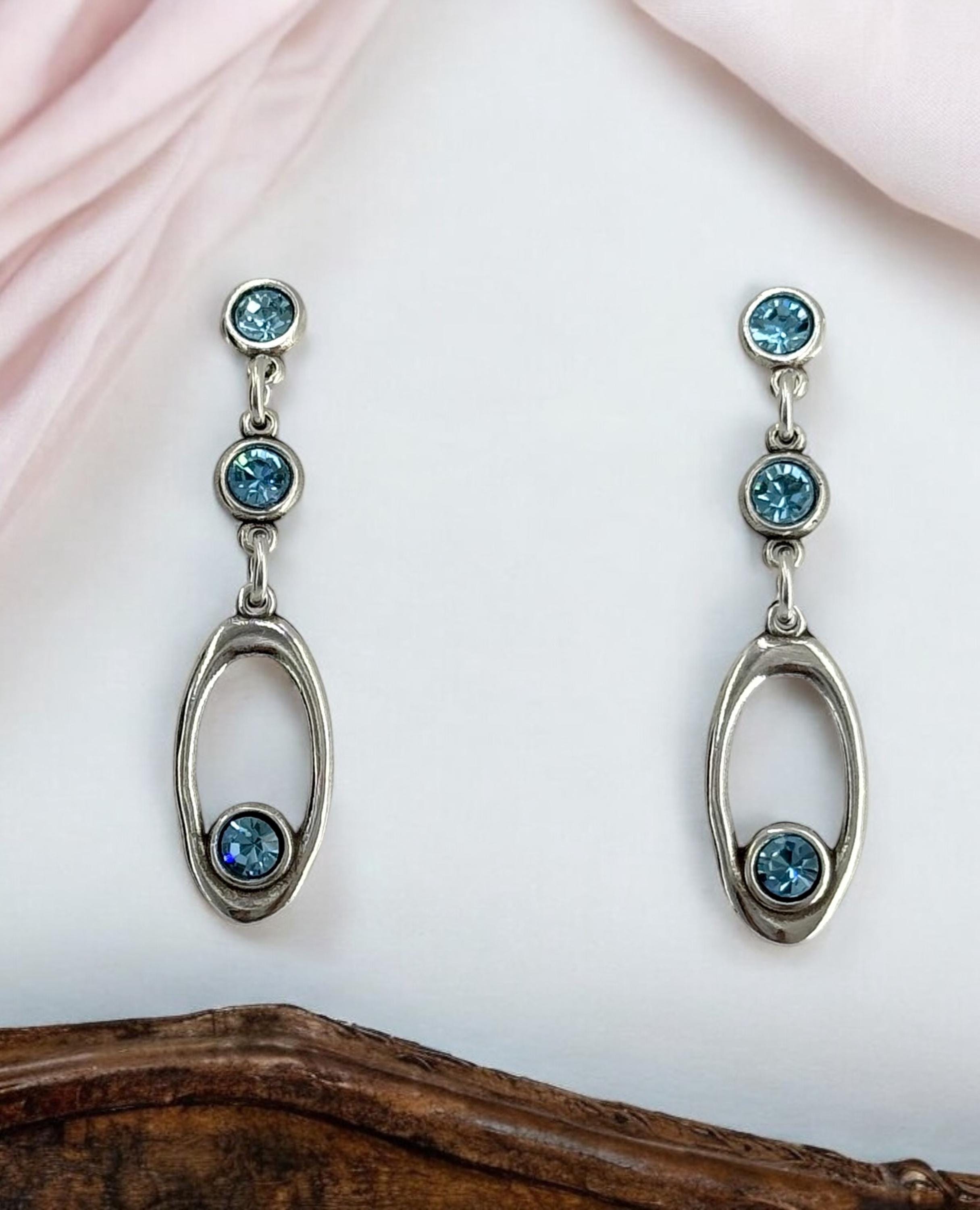Dainty Swarovski crystal dangling silver earrings, elegant earrings for wedding, delicate crystal dropped earrings, uno de 50 style, gift