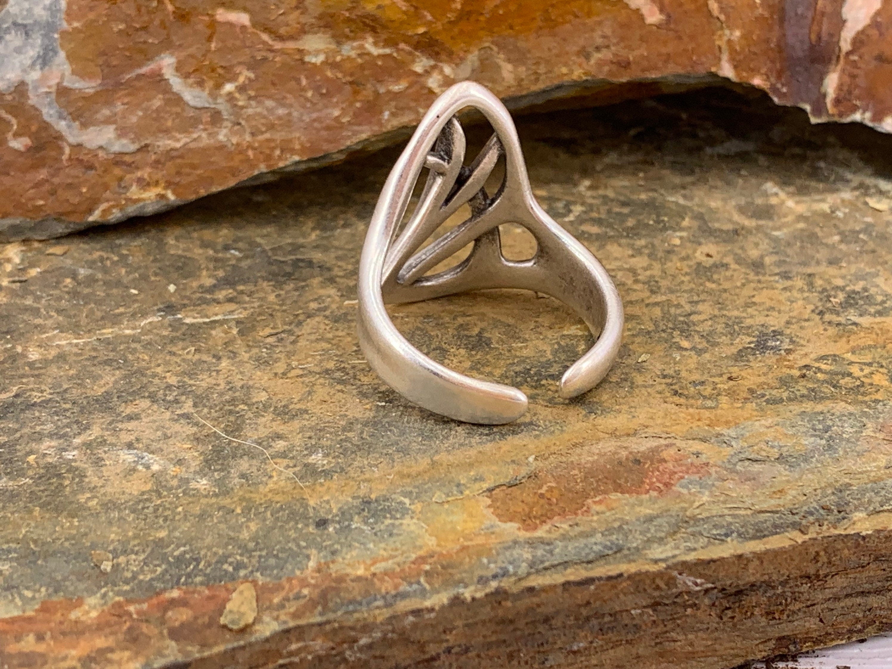 original design leaf shaped carved silver wide ring for stylish women, ideal gift for friends, tribal design bohemian ring, chunky ring