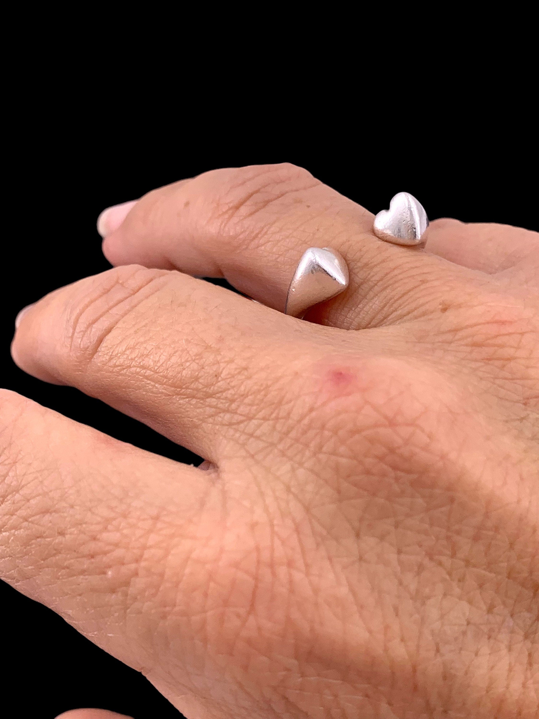 Hearts silver open ring, chunky ring, statement silver ring, open band ring, heart ring, uno de 50 style, gift for girlfriend, cuff ring,