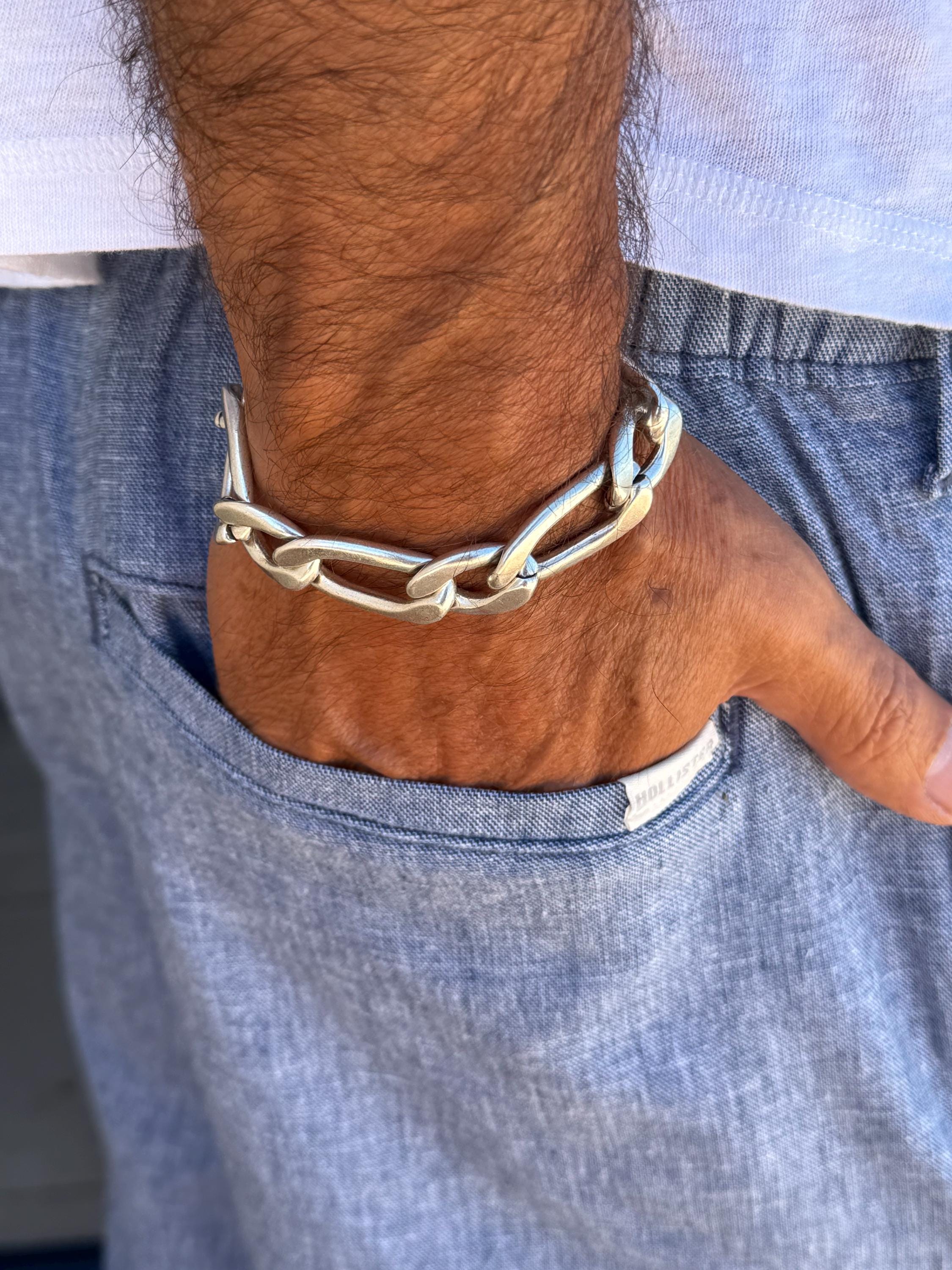 Masculine silver Cuban curb chain bracelet, aluminum men bracelet, manly accessories, silver jewelry for men, chunky lightweight bracelet