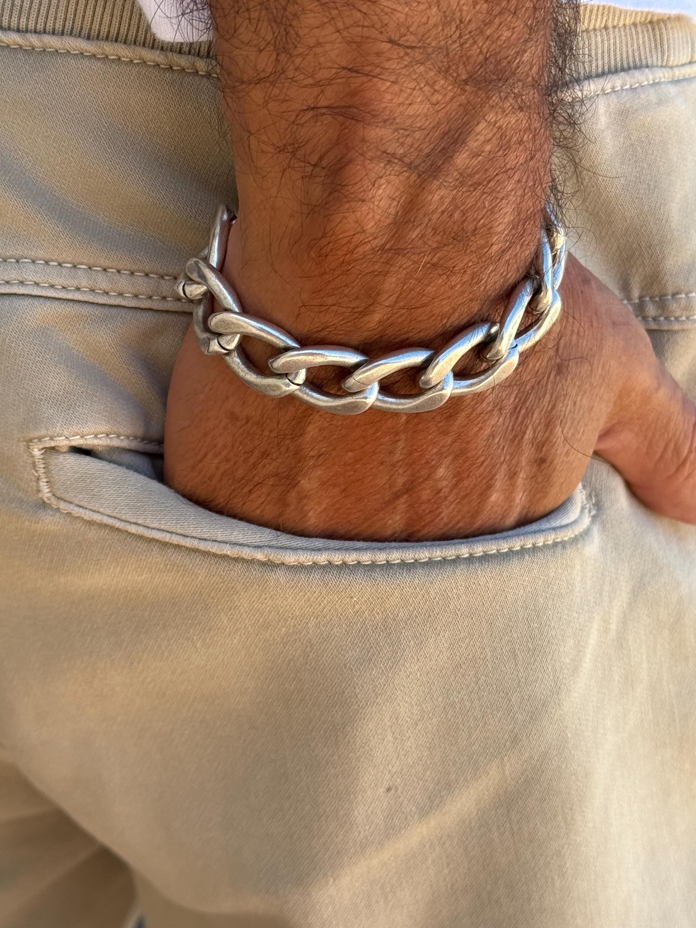 Masculine silver Cuban curb chain bracelet, aluminum men, manly accessories, silver jewelry for men, chunky lightweight bracelet