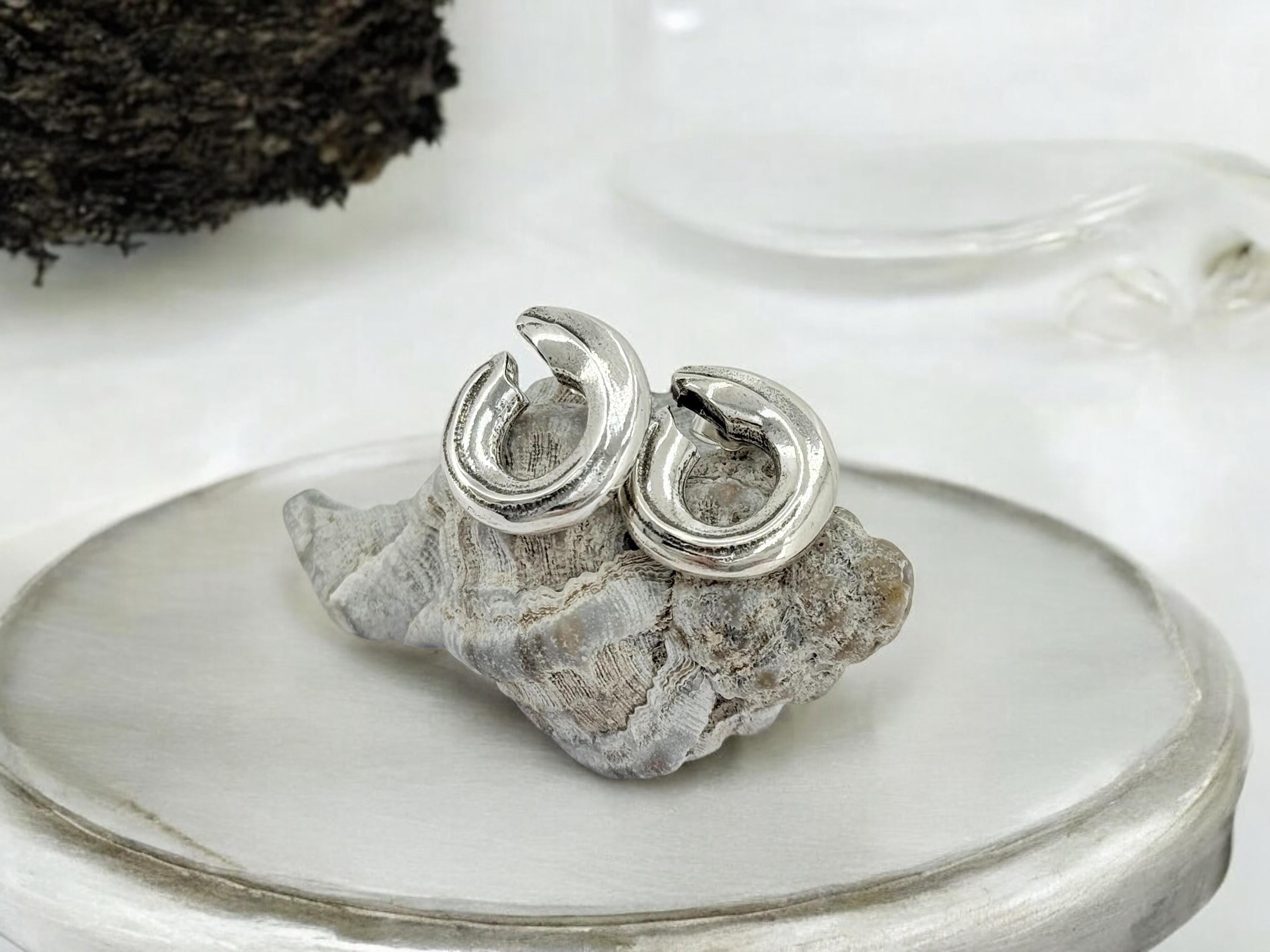 Chunky silver engraved earrings, bohemian earrings, bold earrings, dome earrings, uno de 50 style, statement earrings, valentines gift