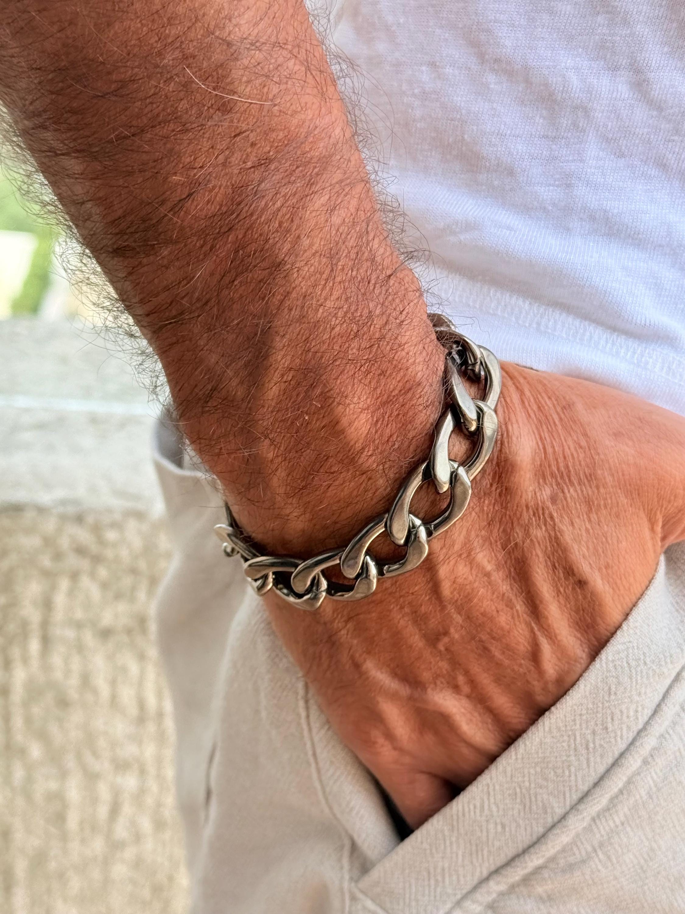 Masculine black Cuban curb chain bracelet, graphite aluminum men, manly accessories, black jewelry for men, lightweight bracelet