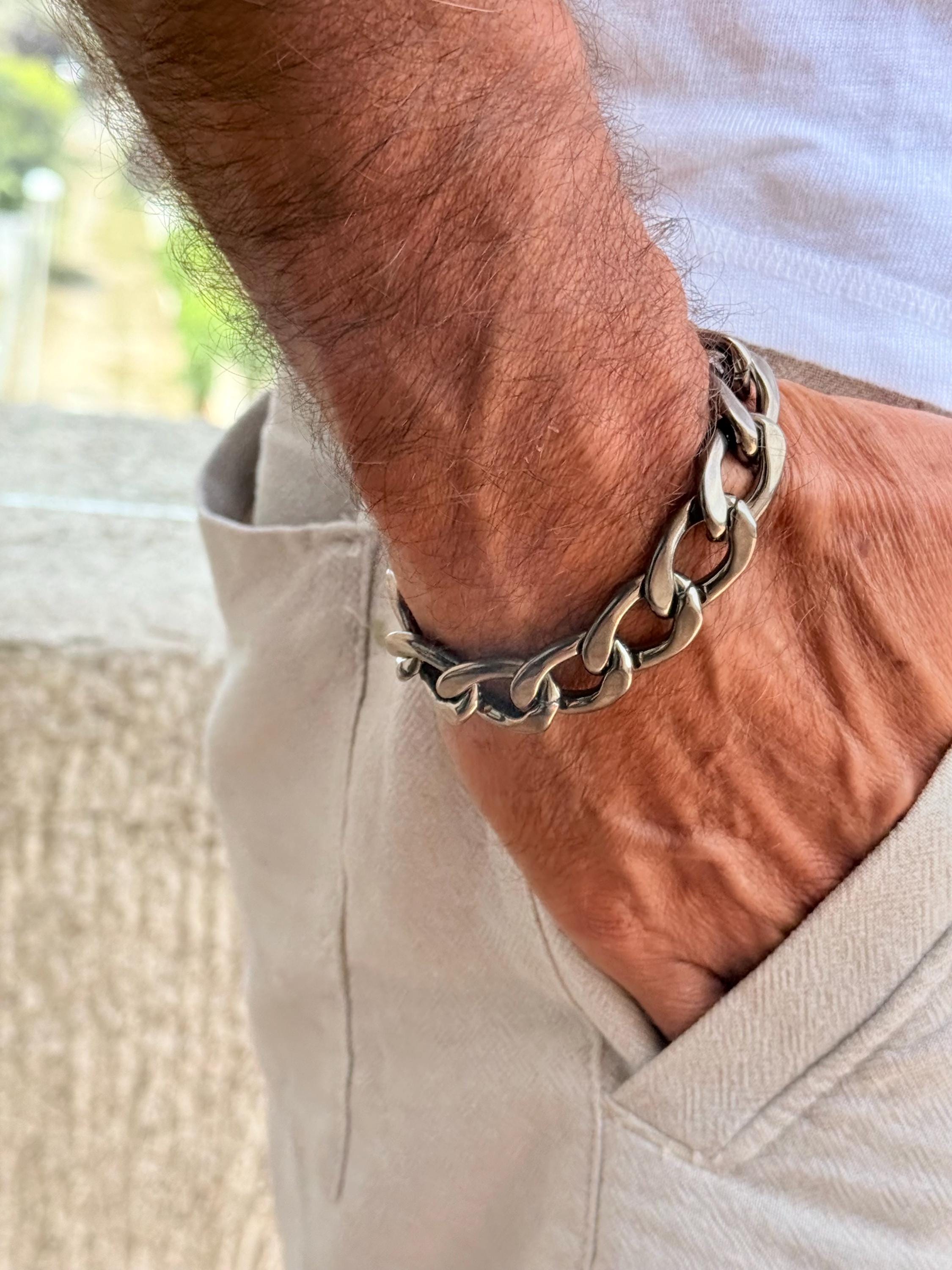 Masculine black Cuban curb chain bracelet, graphite aluminum men, manly accessories, black jewelry for men, lightweight bracelet