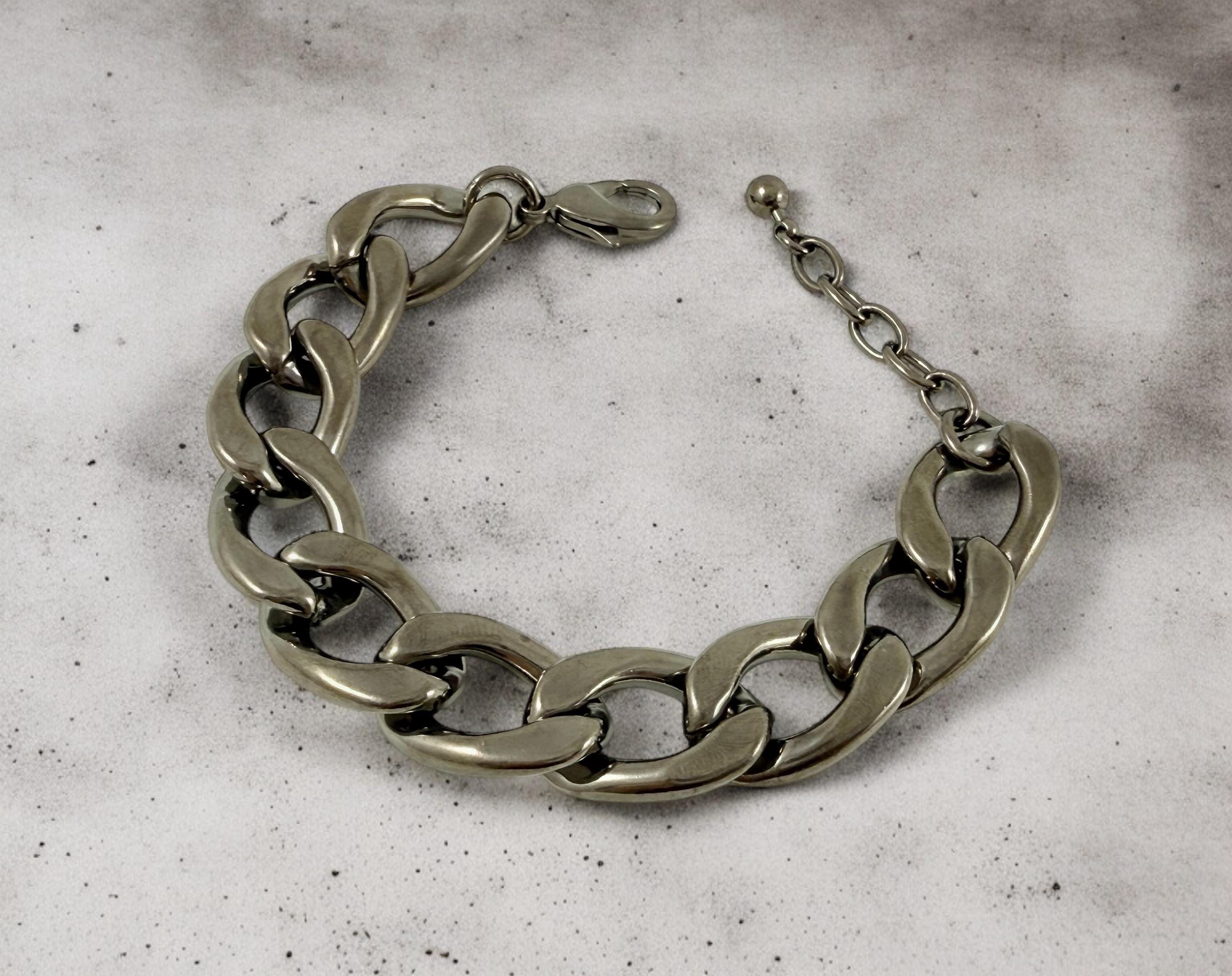 Masculine black Cuban curb chain bracelet, graphite aluminum men, manly accessories, black jewelry for men, lightweight bracelet