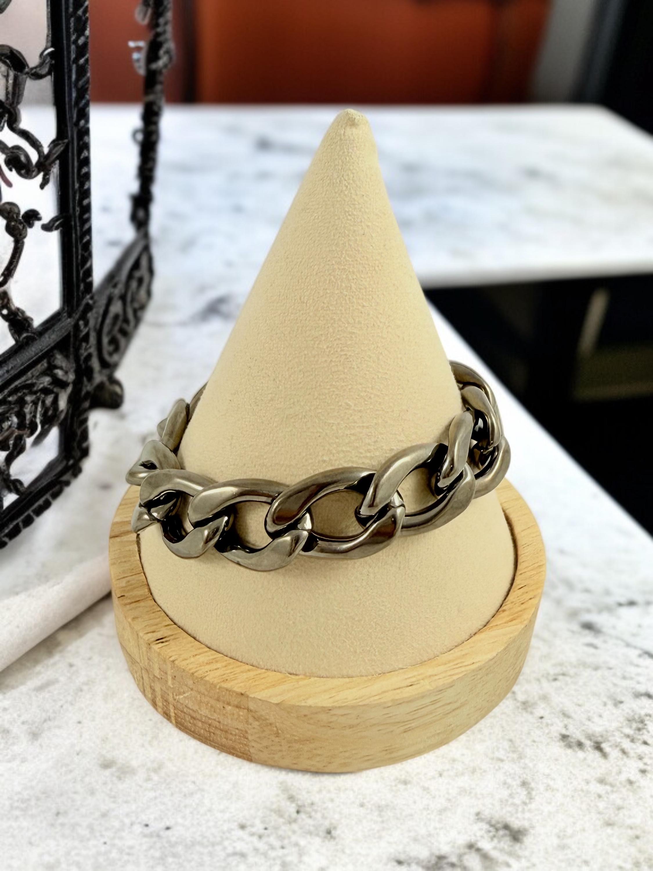 Masculine black Cuban curb chain bracelet, graphite aluminum men, manly accessories, black jewelry for men, lightweight bracelet