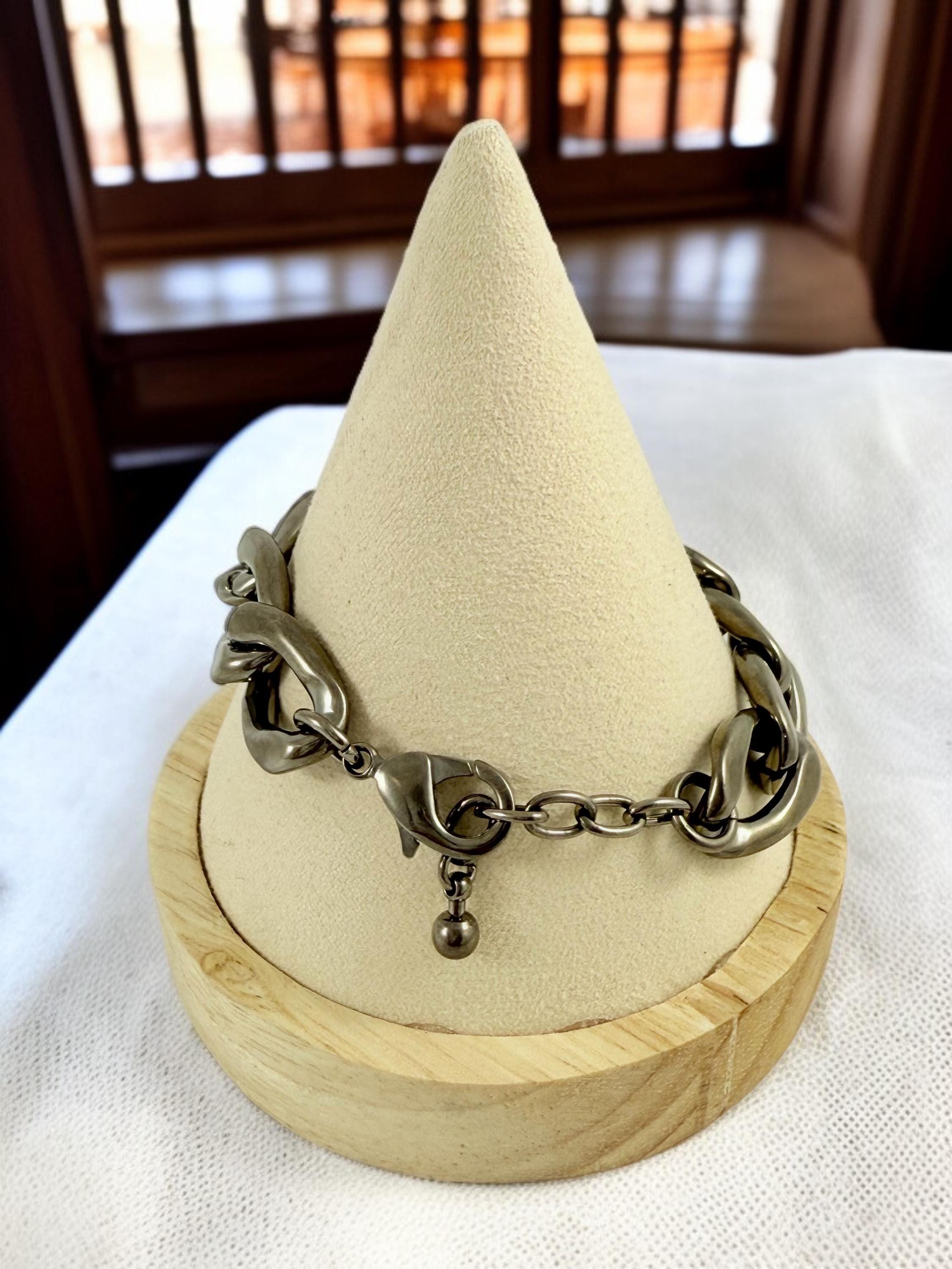 Masculine black Cuban curb chain bracelet, graphite aluminum men, manly accessories, black jewelry for men, lightweight bracelet