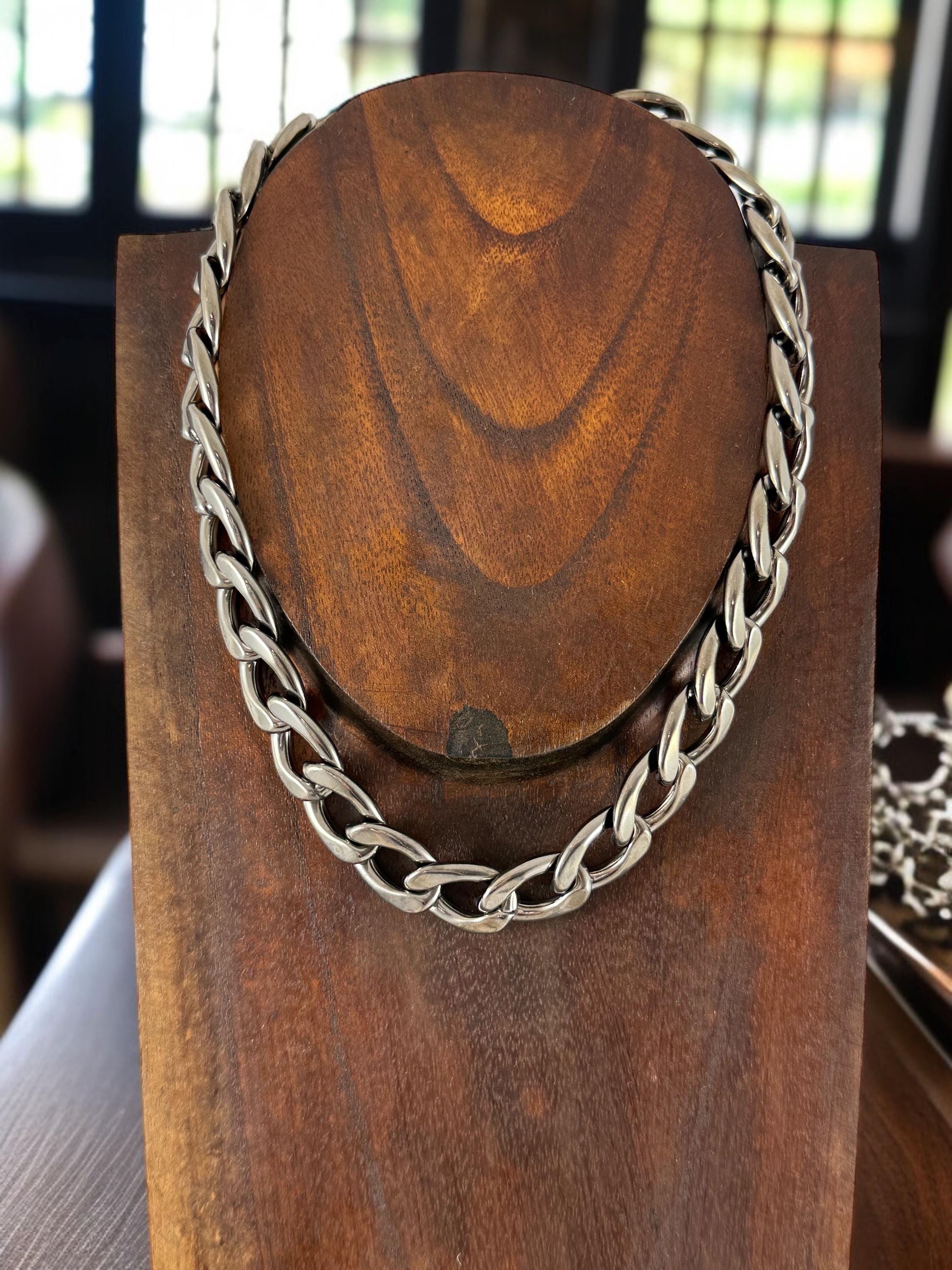 Chunky graphite lightweight chain necklace with toggle clasp, statement chain necklace, big link silver chain necklace, uno de 50 style,