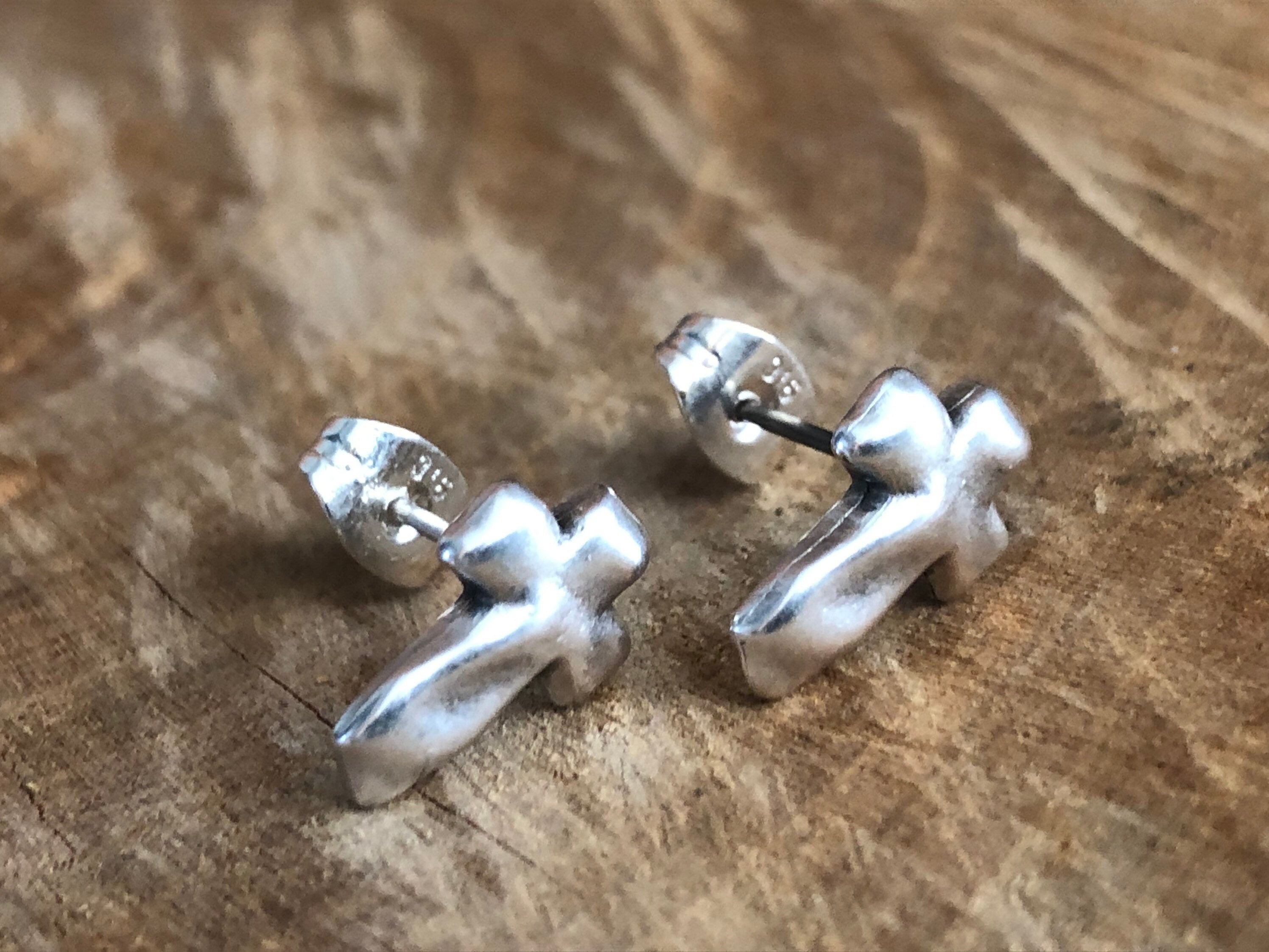Cross shaped earrings, hammered cross silver earring, men earrings, rock style earrings, gift for men and women