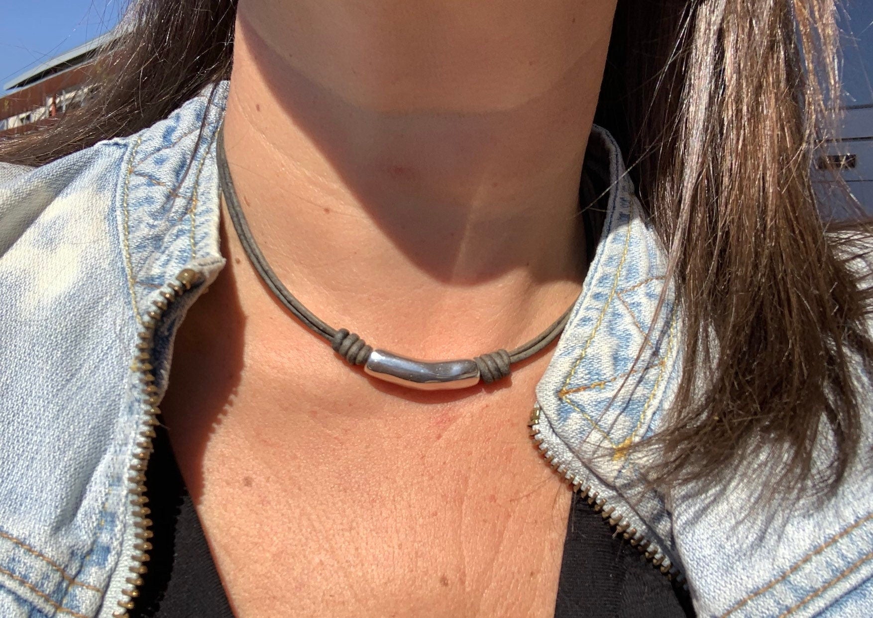 Leather necklace with silver tube bead, minimalist silver and leather choker, uno de 50 style, customized necklace, bohemian tribal necklace