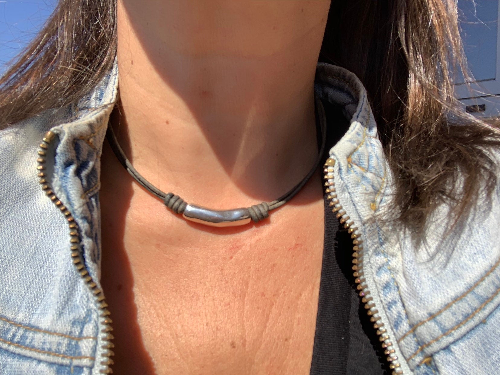 Leather necklace with silver tube bead, minimalist silver and leather choker, uno de 50 style, customized necklace, bohemian tribal necklace