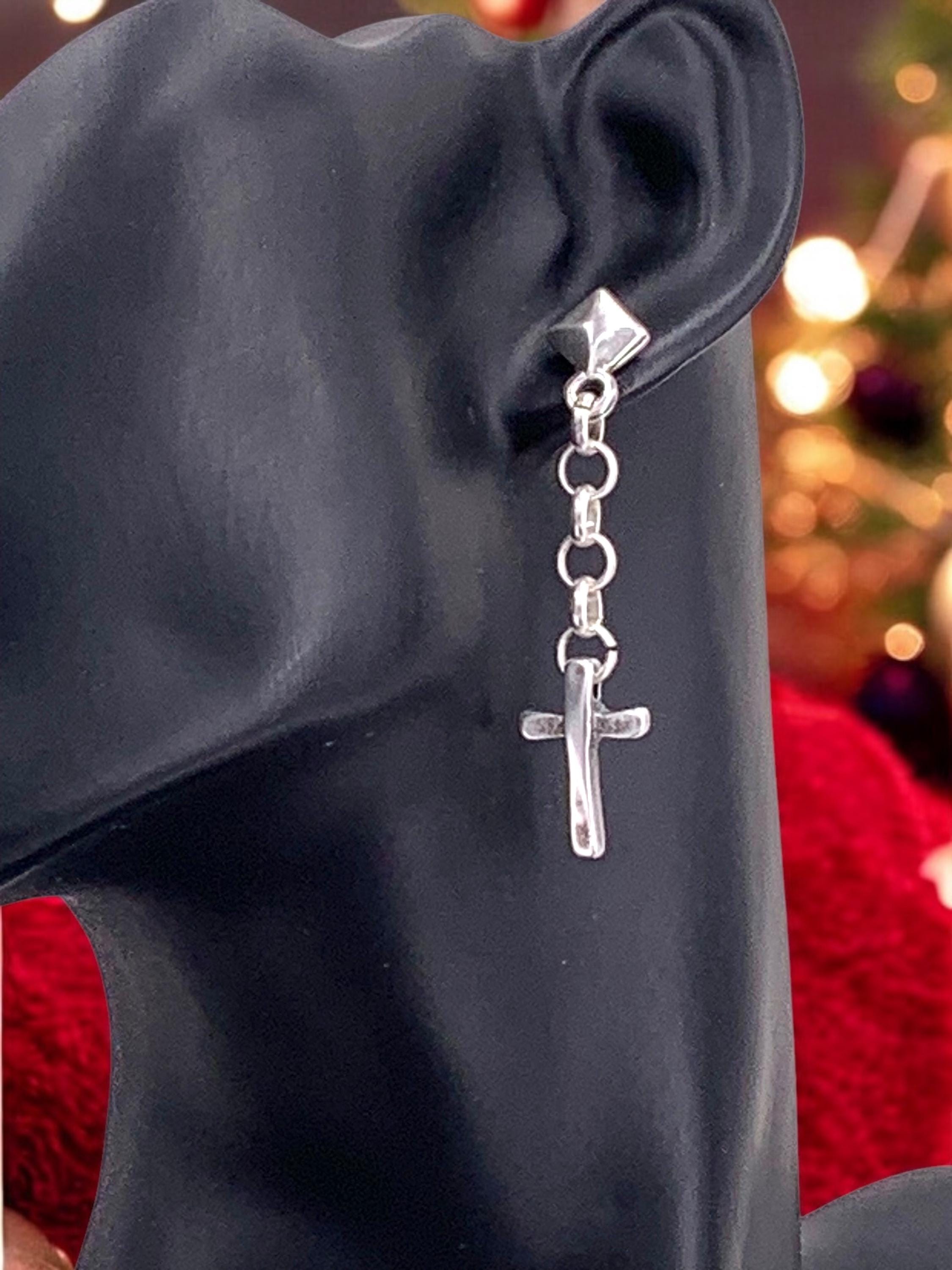 Long Silver chain and Cross Earrings – Bold Dangle Design in Edgy Contemporary Style – Handmade Statement Jewelry, uno de 50 style