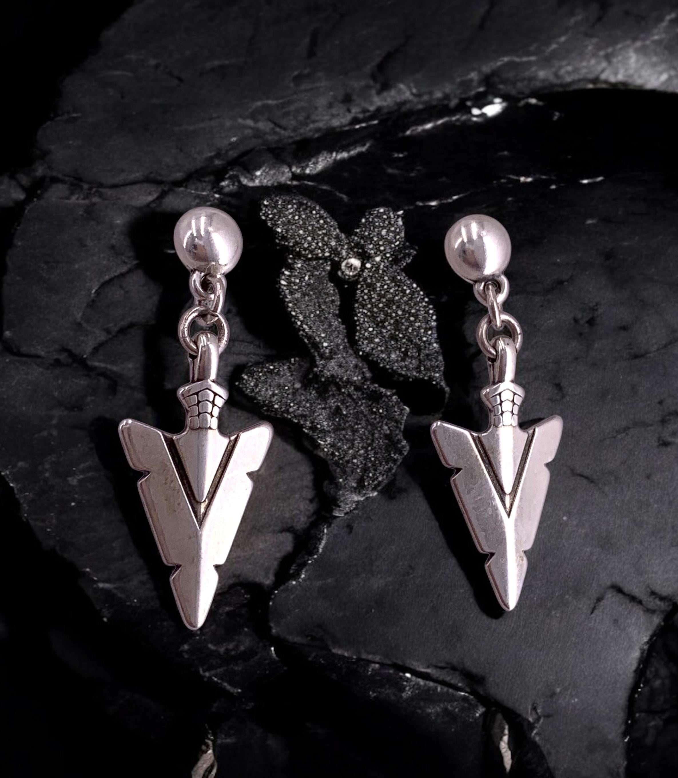 Arrowhead silver dropped earring, teardrop earrings, tribal earrings, dangle earrings, bohemian earrings, uno de 50 style, gift for friends