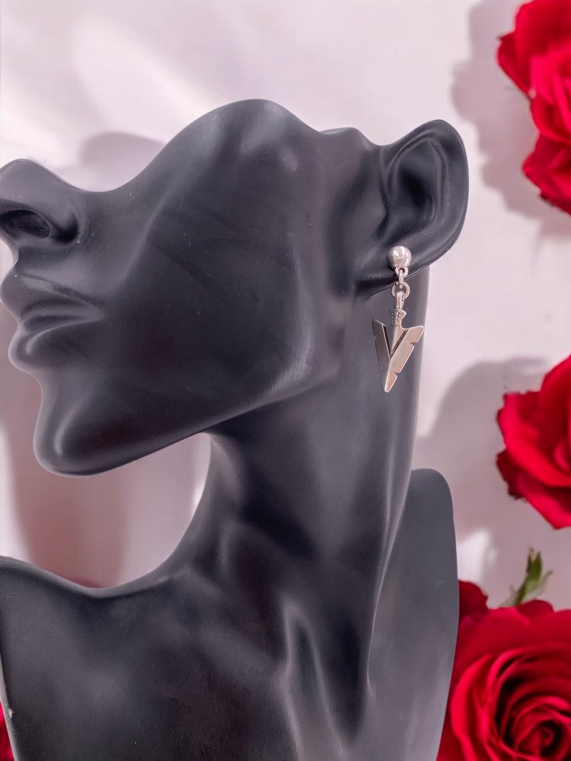 Arrowhead silver dropped earring, teardrop earrings, tribal earrings, dangle earrings, bohemian earrings, uno de 50 style, gift for friends