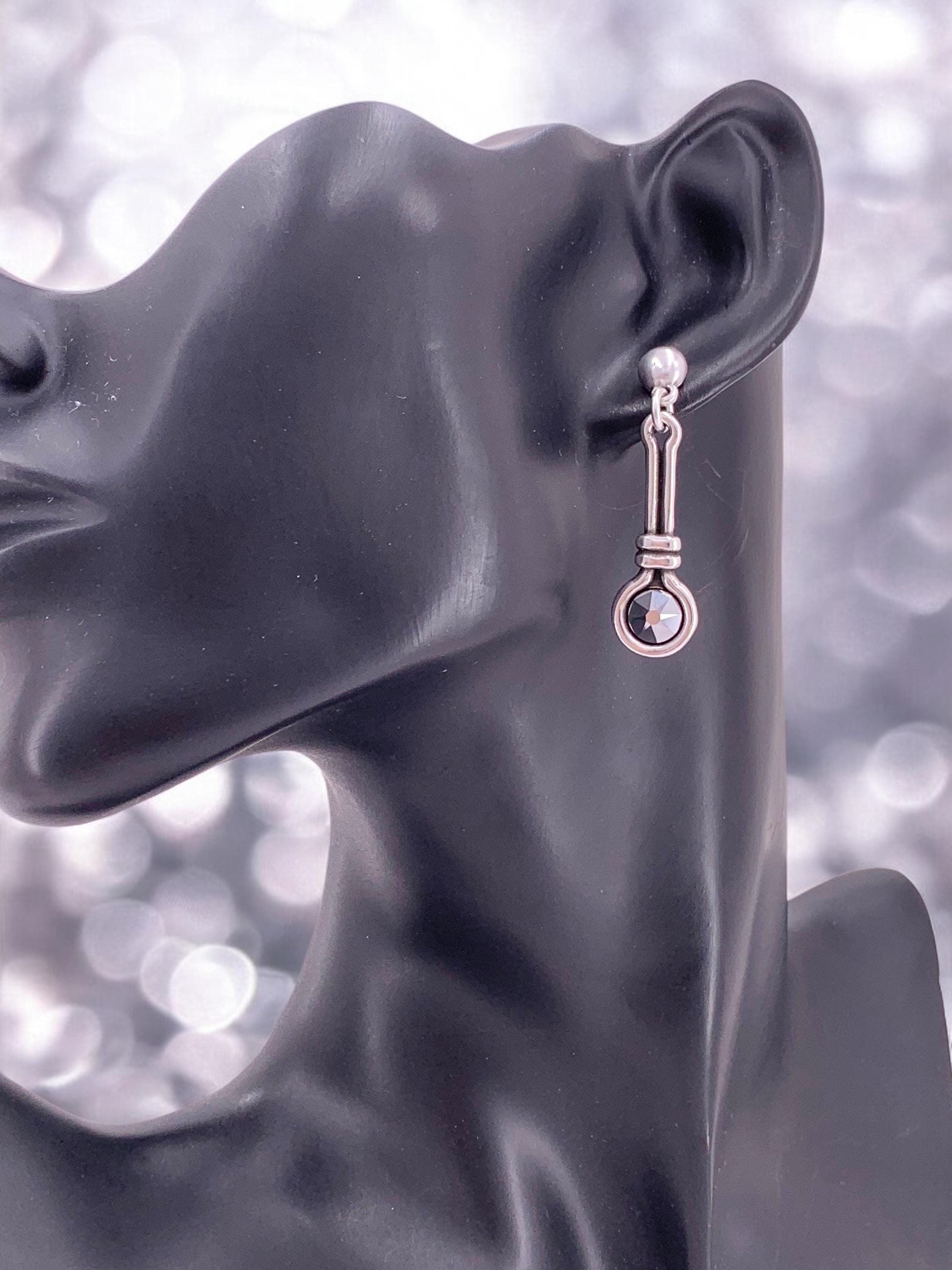 Silver dangling earrings with Swarovski crystal, stunning medium size earring, dangle earrings, uno de 50 style, valentines gift for her