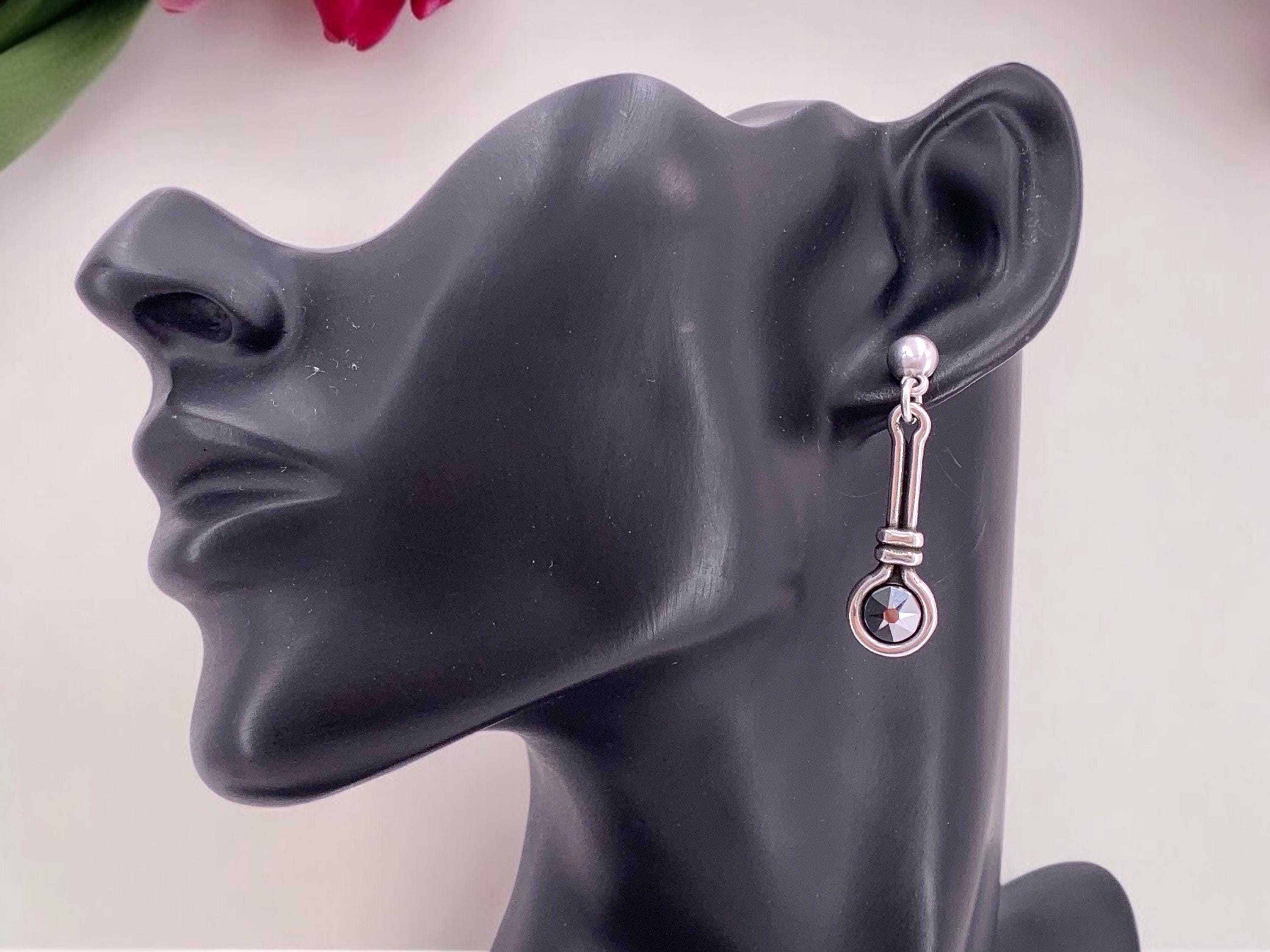 Silver dangling earrings with Swarovski crystal, stunning medium size earring, dangle earrings, uno de 50 style, valentines gift for her