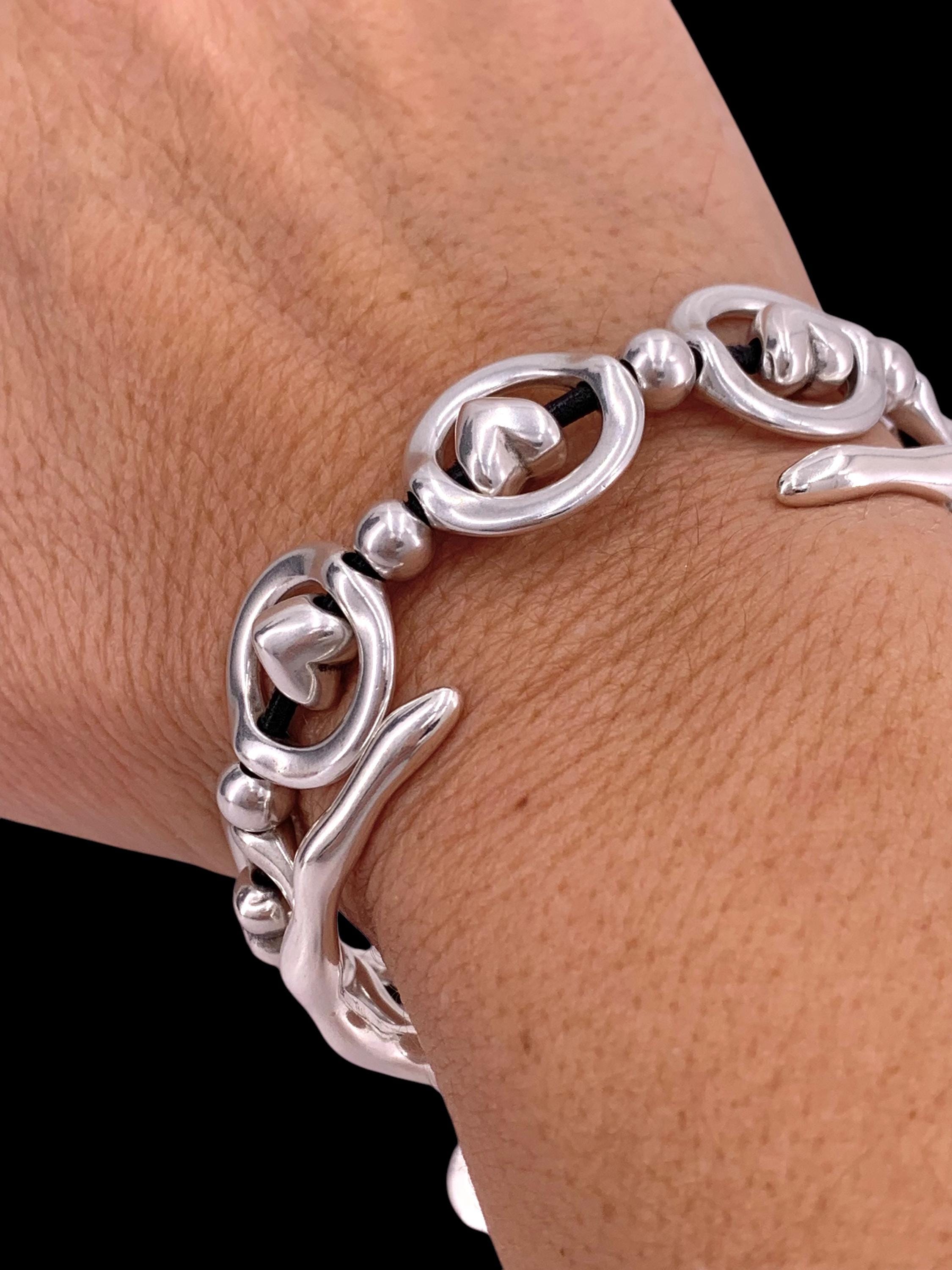 Eye-catching chunky leather bracelet with silver heart-shaped beads, perfect Valentine’s Day gift, bulky bracelet, uno de 50 style,