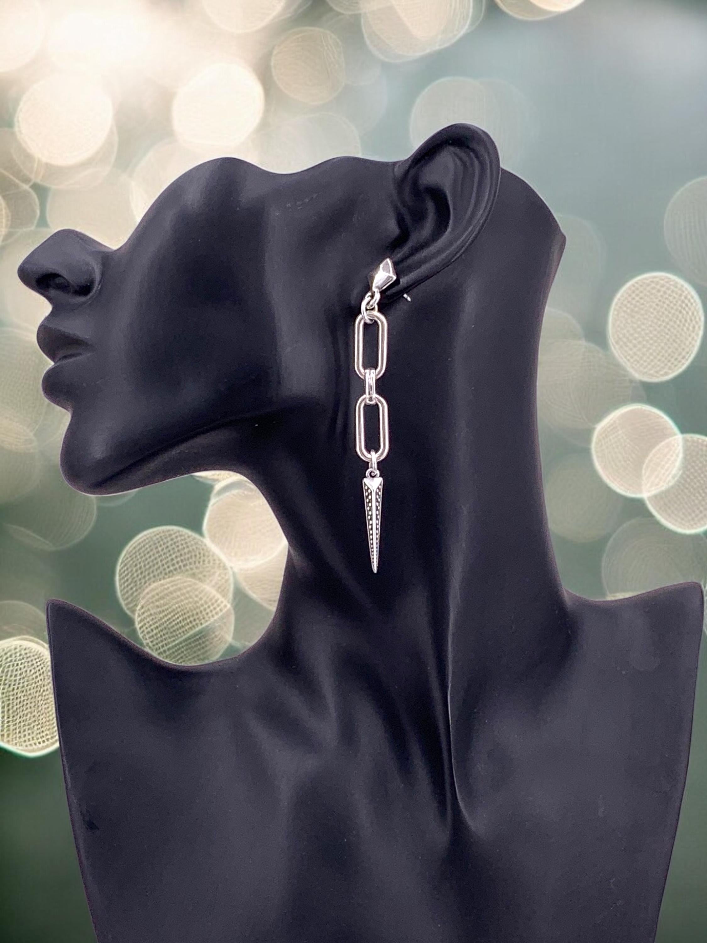 Very long chunky chain earrings with spike pendant, dangling earrings, silver chain earrings, punk earrings, , unique earring