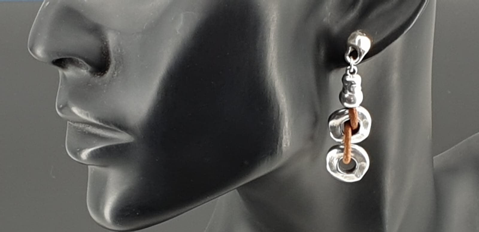 Chunky Silver-Plated chocolate oversized Chain Earrings with Spanish Leather – Artisan Statement Design by Kukuri -uno de 50 style