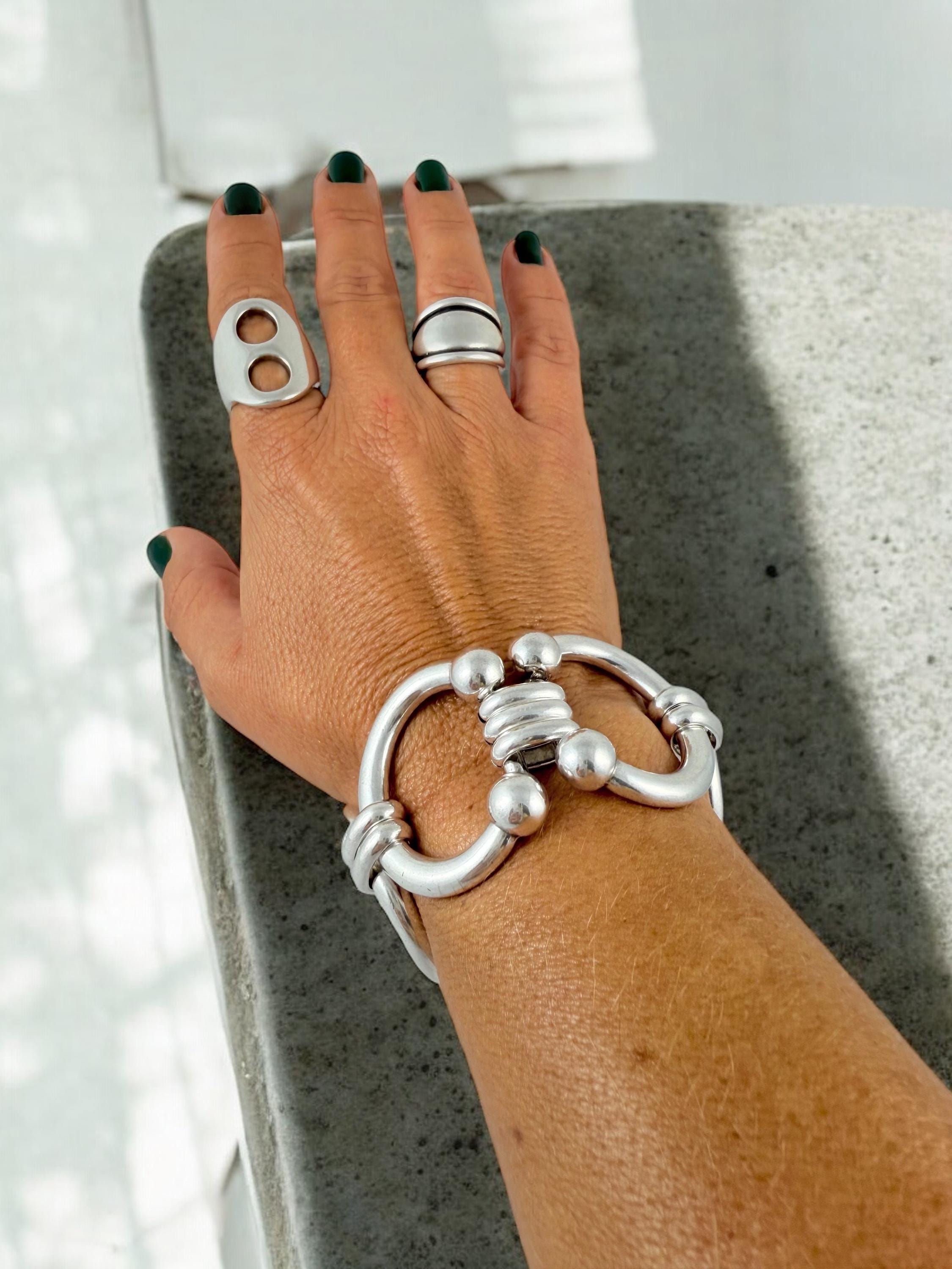 Chunky silver bracelet, toggle bracelet, thick round link chain bracelet, bold bracelet, solid chain bracelet, heavyweight bracelet,