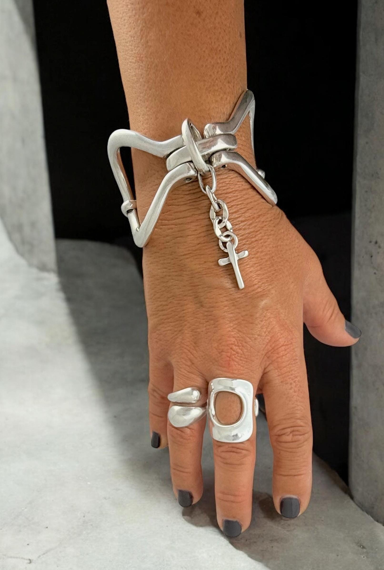 Sculptural Stirrup-Shaped chunky Silver Bracelet – Layered Chains with Cross Charm – Bold Handmade Kukuri Jewelry