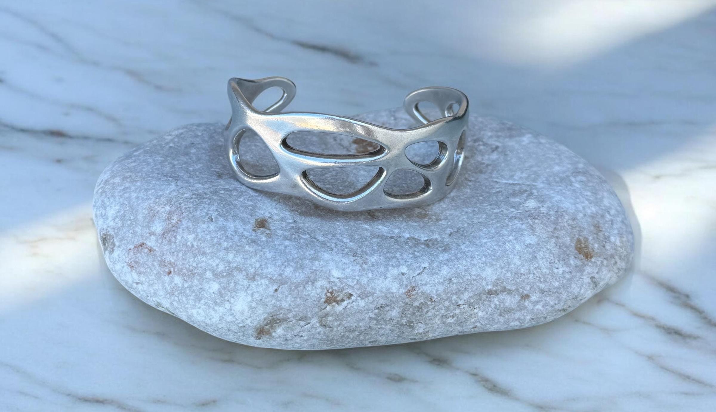 Chunky silver adjustable cuff, Sculptural Silver-Plated Bracelet, Modern Openwork bangle, Bold Jewelry
