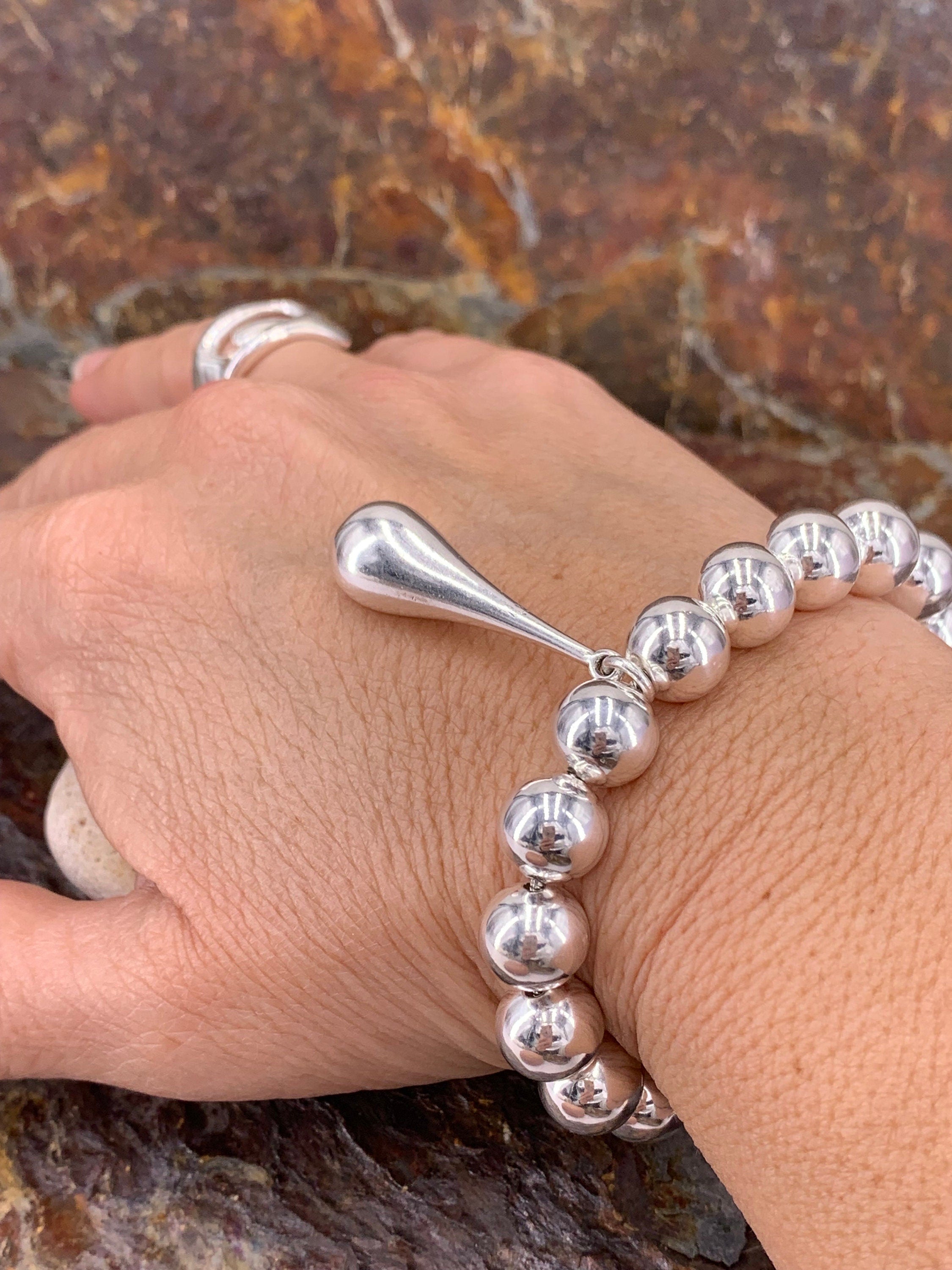 Chunky balls statement pendant silver bracelet, beaded chain chunky bracelet, unique gift for women, chunky silver jewelry, sister present